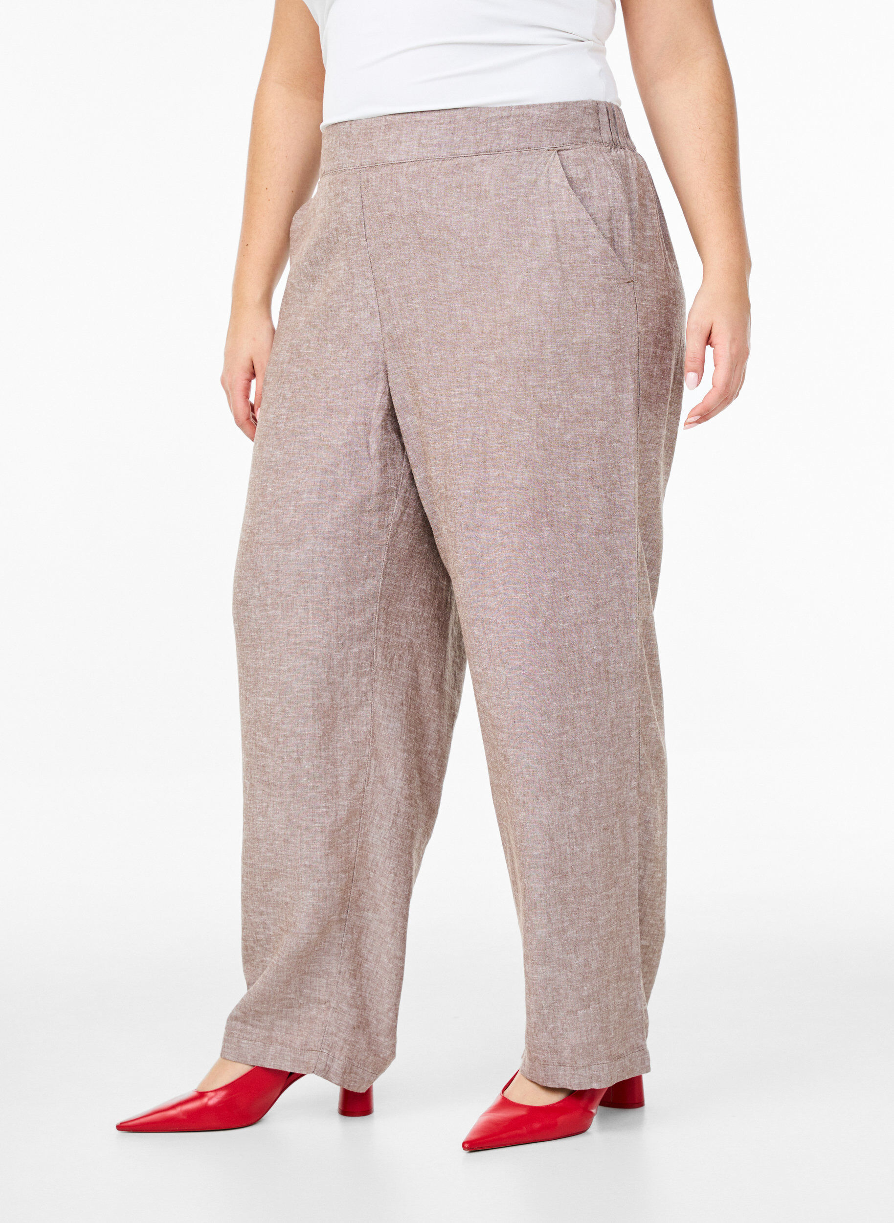 Zizzi Lockere Hose aus Leinen und Viskose, Braun, Model image number 2