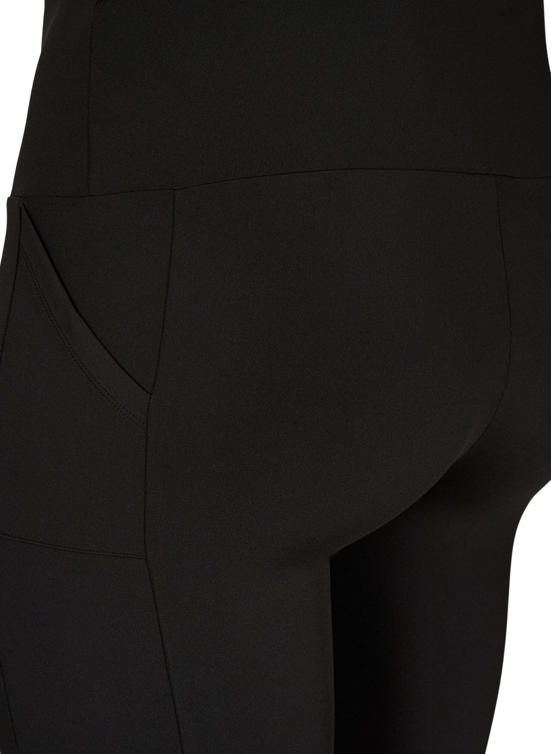 Zizzi Short &agrave; taille haute, ajust&eacute; avec poches, Black, Packshot image number 3