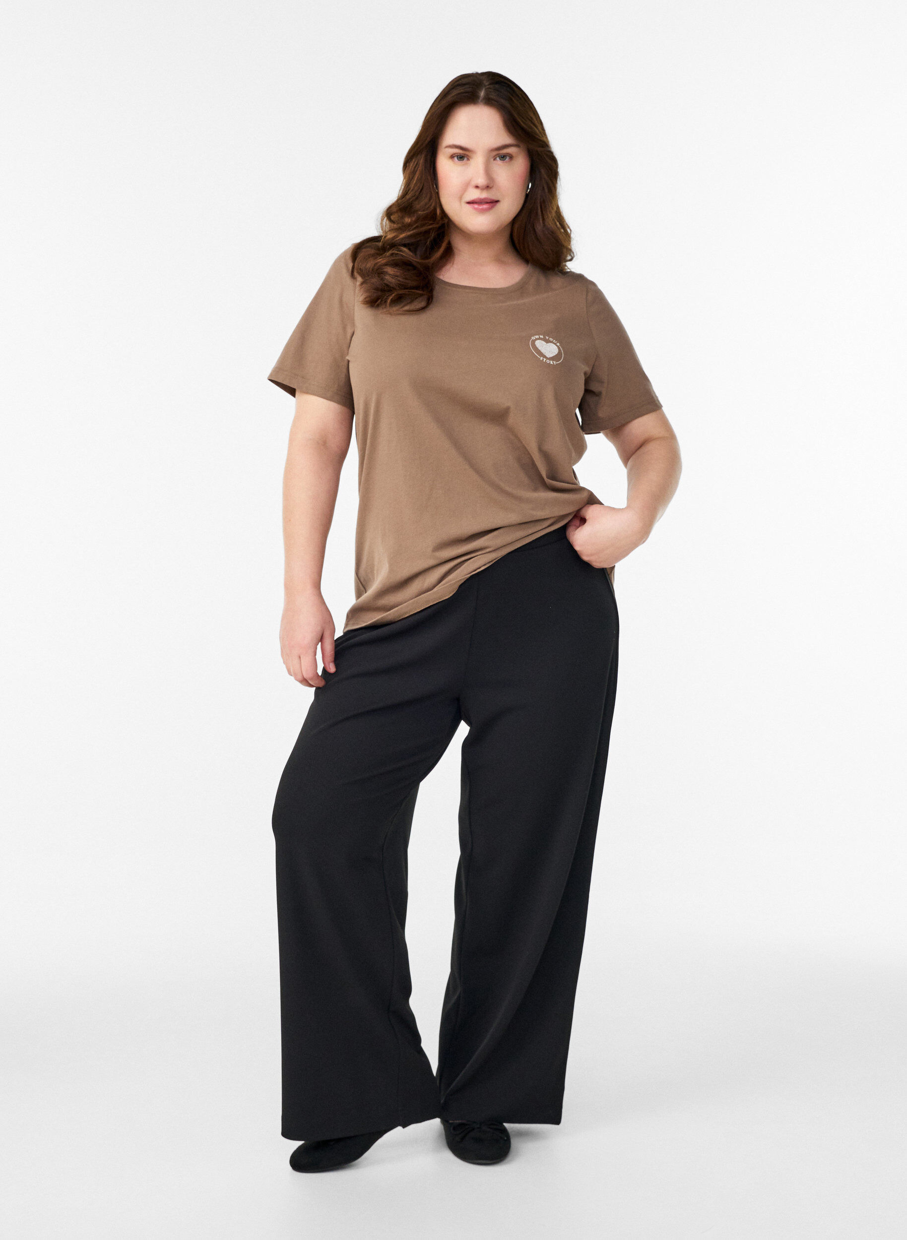 Zizzi FLASH - T-Shirt mit Print., Braun, Model image number 1