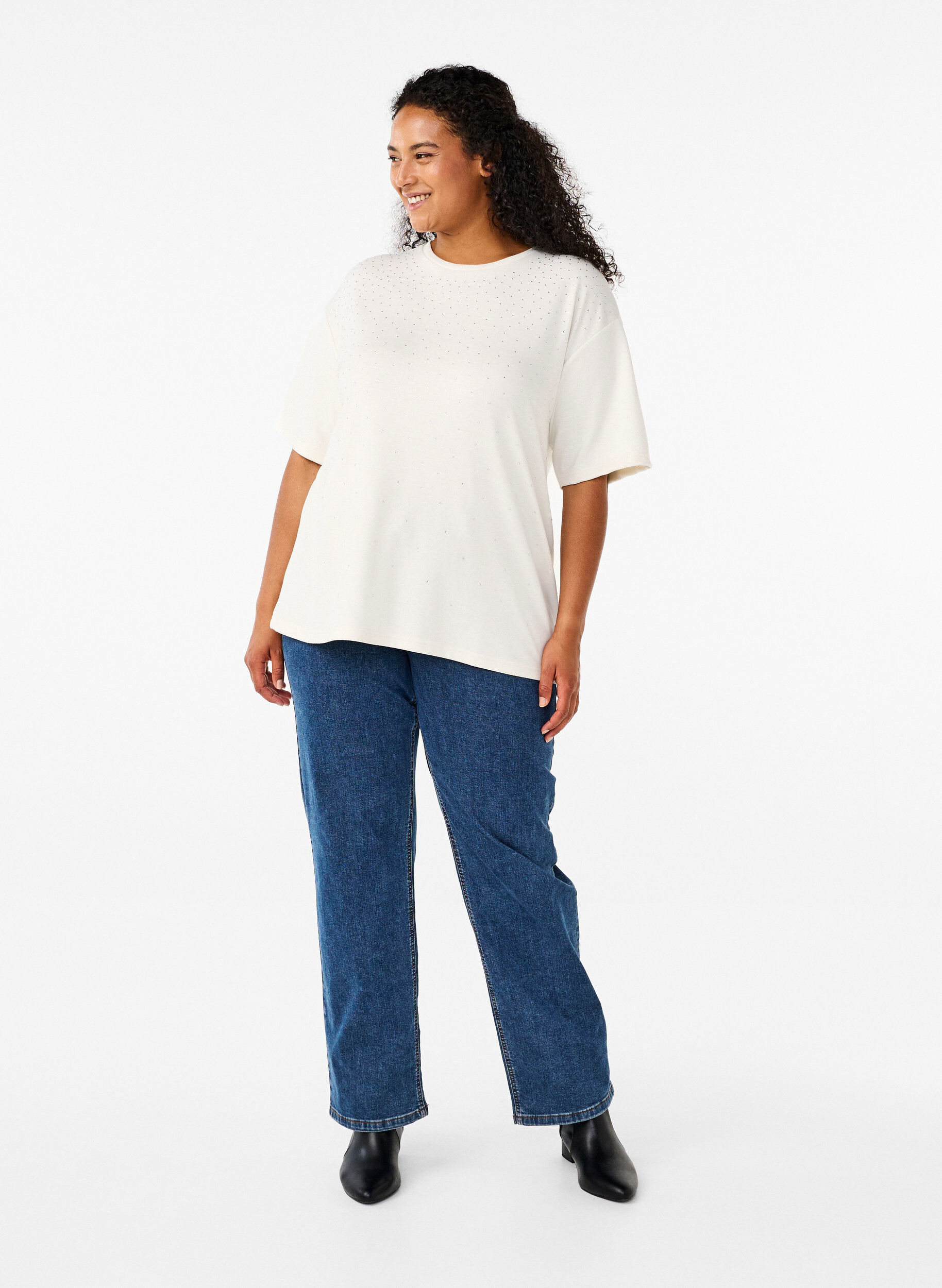 Zizzi T-shirt avec strass et col rond, Blanc, Model image number 1