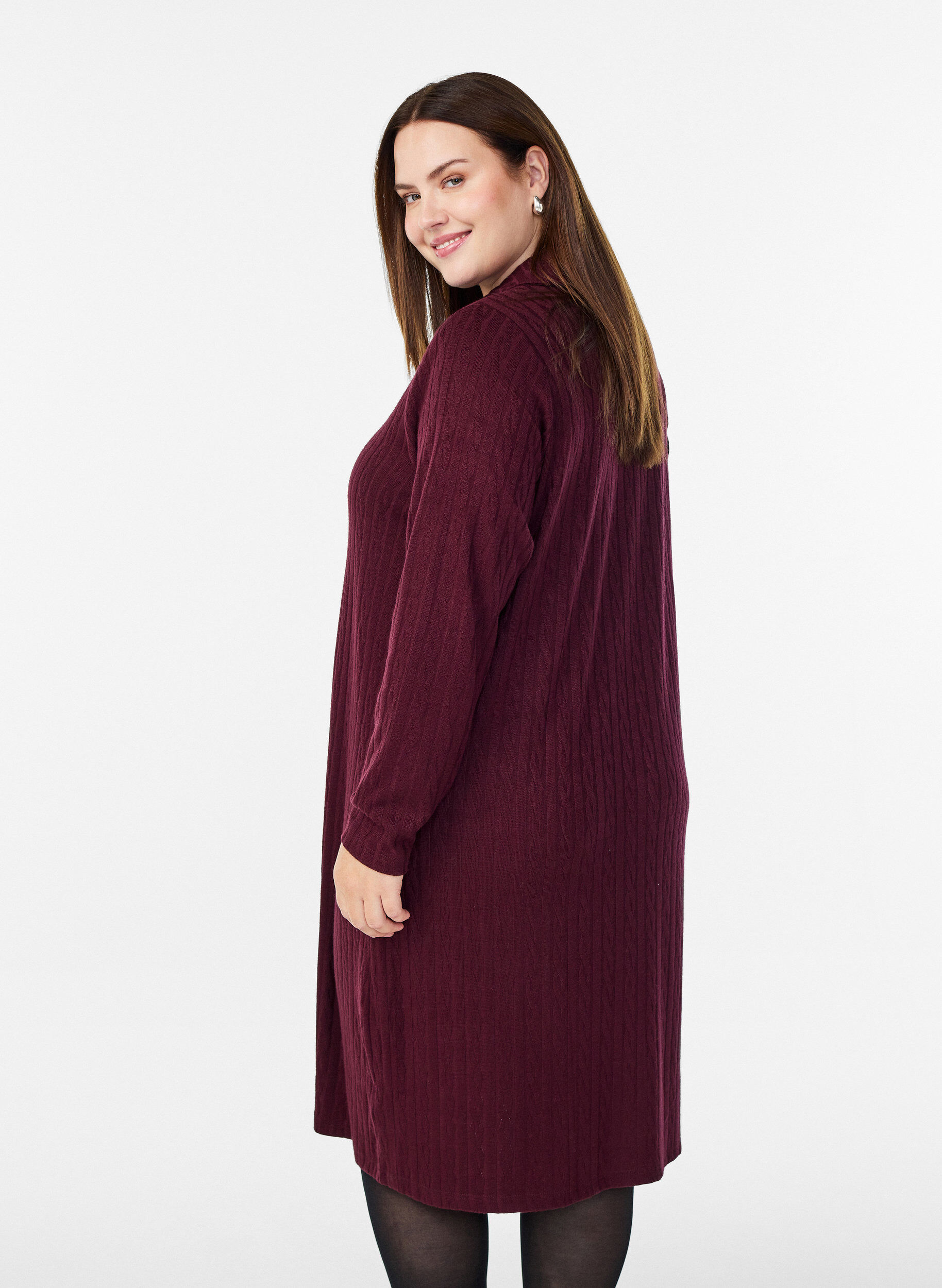 Zizzi Kleid mit Zopfmuster und V-Ausschnitt, Dunkles Bordeaux, Model image number 2