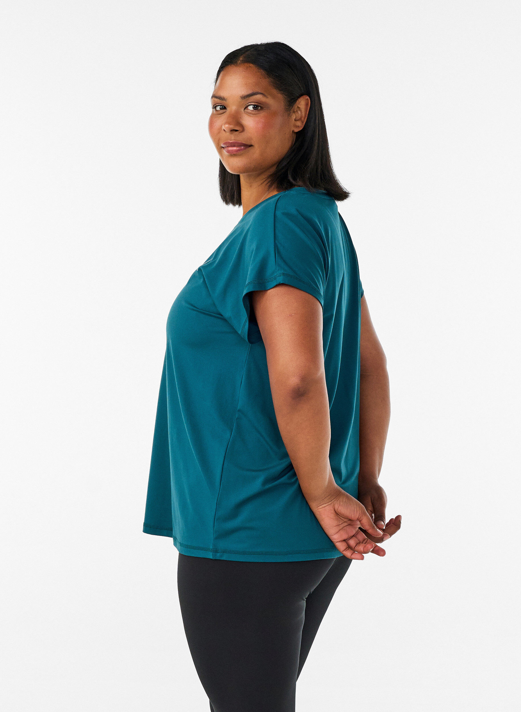 ZizziEinfarbiges Trainings-T-Shirt, Gr&uuml;n, Model image number 2