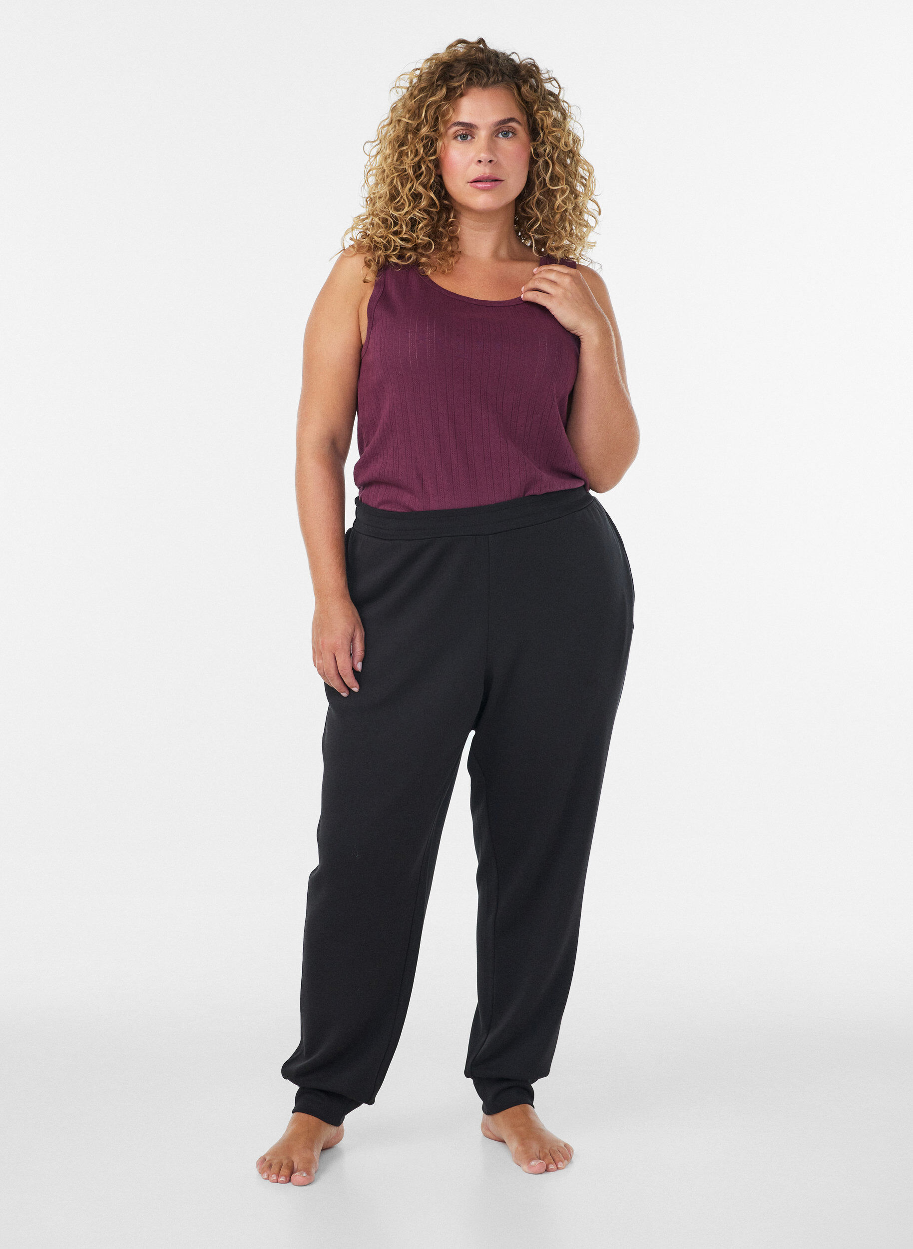 ZizziNachthemd aus Bio-Baumwolle mit Strukturmuster, Dunkles Bordeaux, Model image number 1