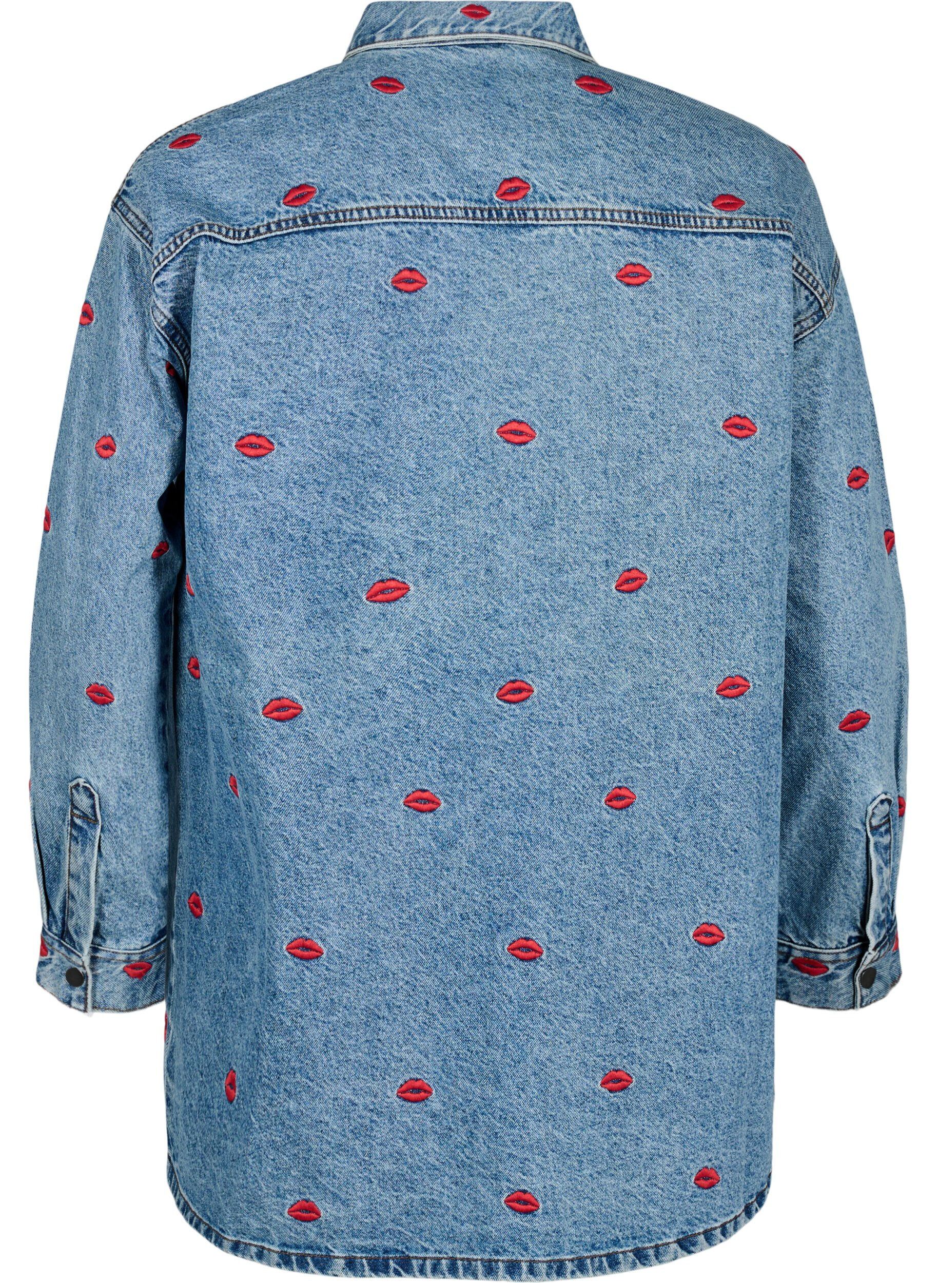 Zizzi Denimhemd mit lockerer Passform und aufgestickten Lippen, Light Blue Kiss, Packshot image number 1