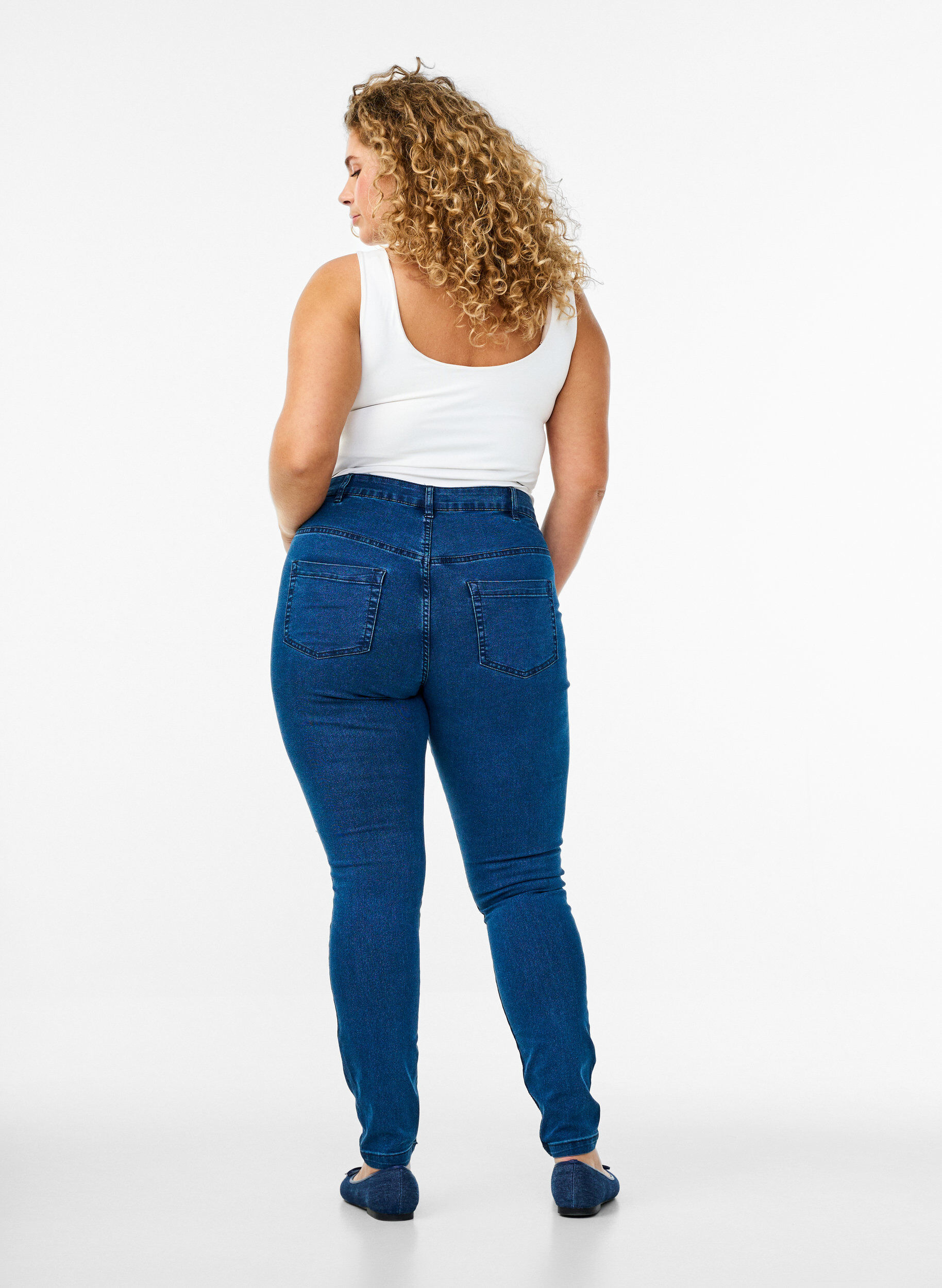 Zizzi Hochtaillierte Super Slim Amy Jeans, Blau, Model image number 1