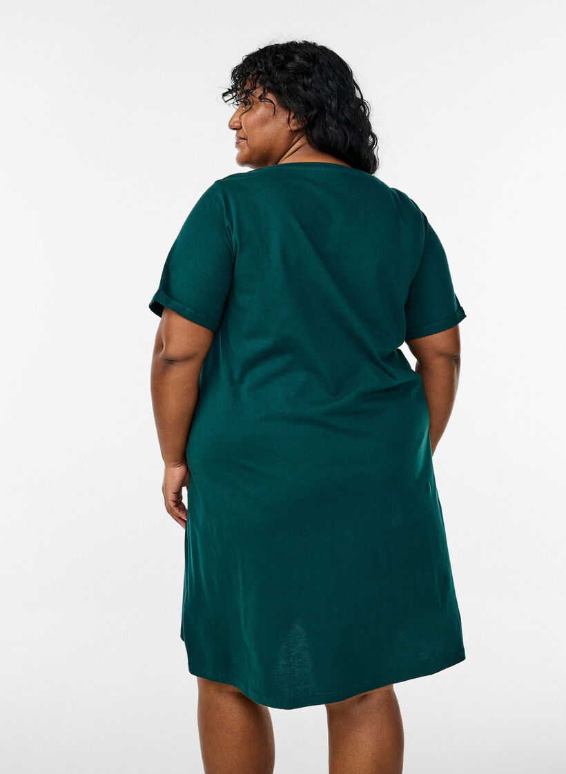 Kurz&auml;rmeliges Nachthemd aus Bio-Baumwolle, Gr&uuml;n, Model image number 2