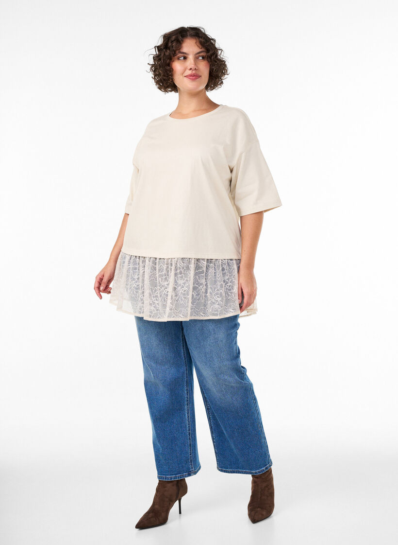 Lockeres T-Shirt mit breitem Spitzenbesatz, Vanille, Model image number 1