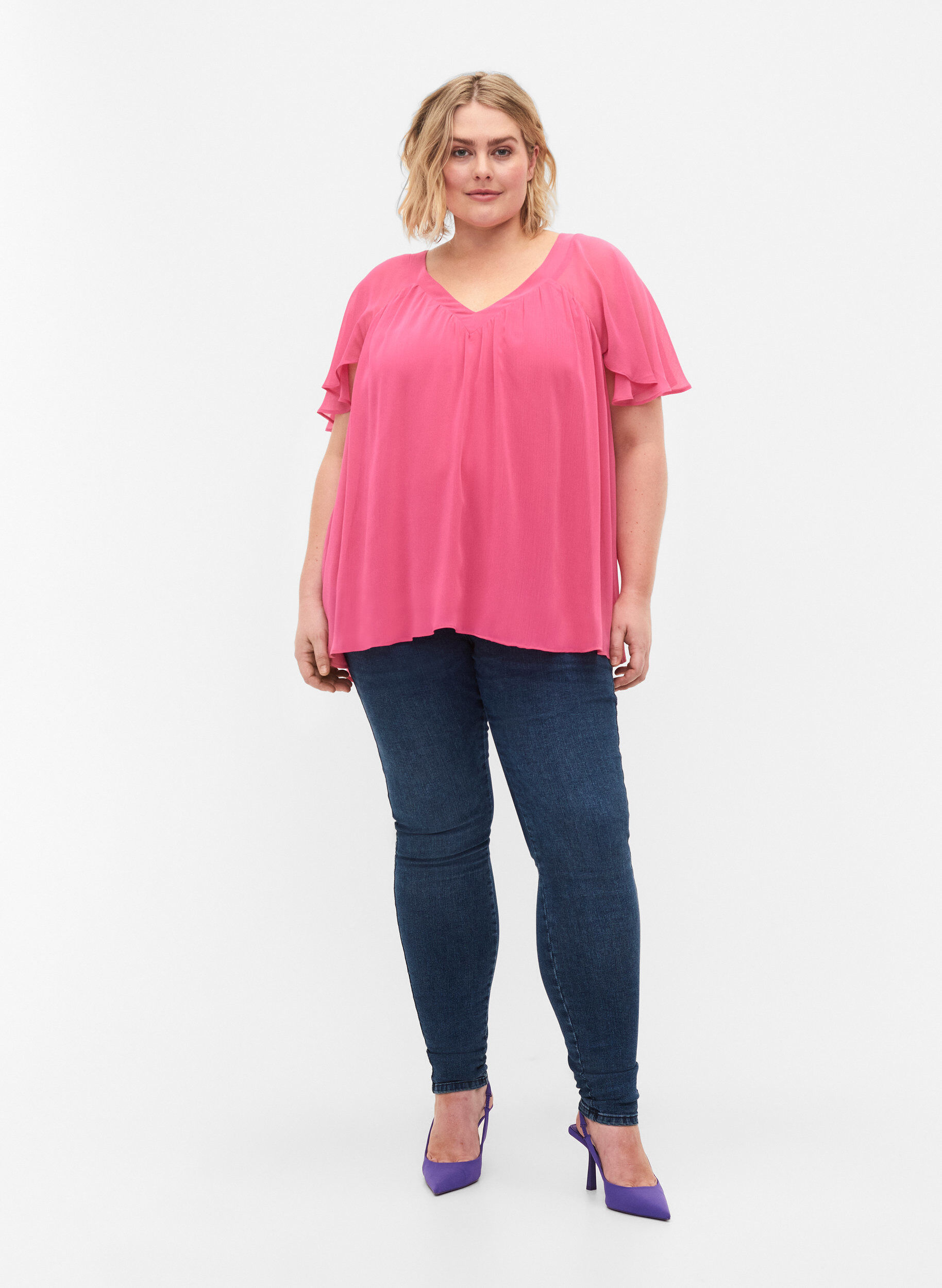 Zizzi Einfarbige Bluse mit Fledermaus&auml;rmeln und V-Ausschnitt, Shocking Pink, Model image number 2