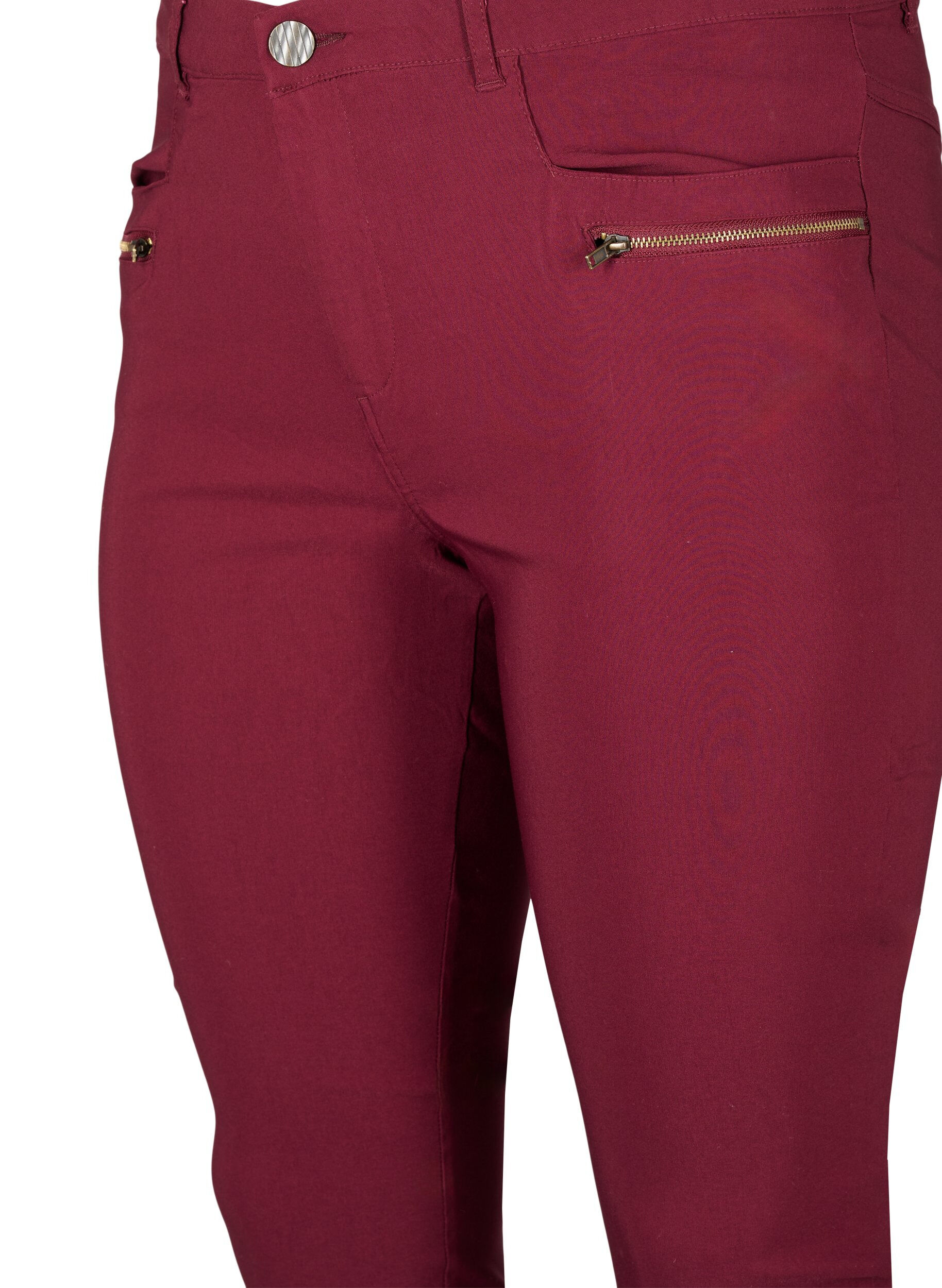 Zizzi Eng anliegende Hose mit Rei&szlig;verschlussdetails, Rot, Packshot image number 2