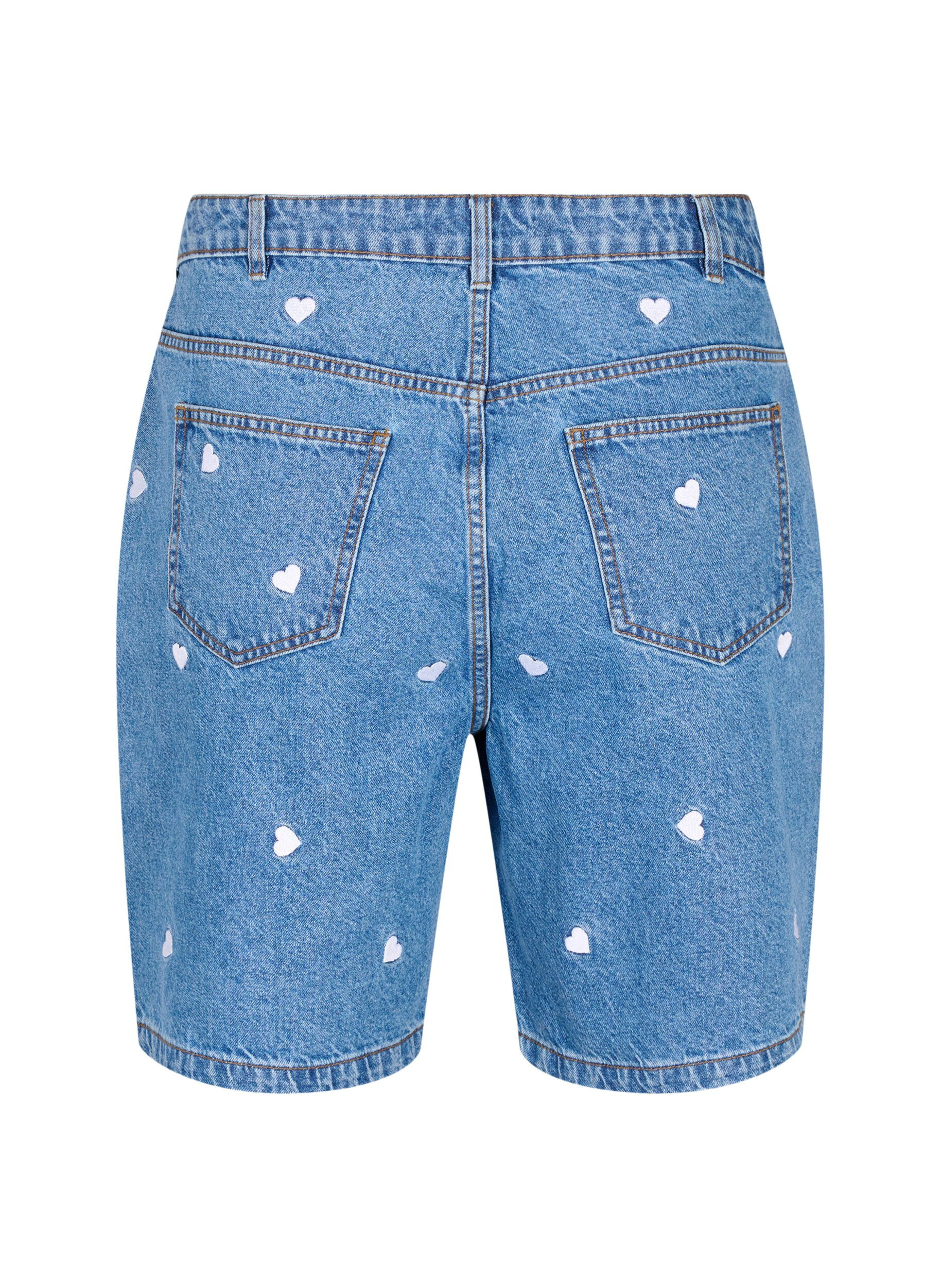 Zizzi Shorts en jean taille haute orn&eacute;s de c&oelig;urs brod&eacute;s, Bleu Clair, Packshot image number 1
