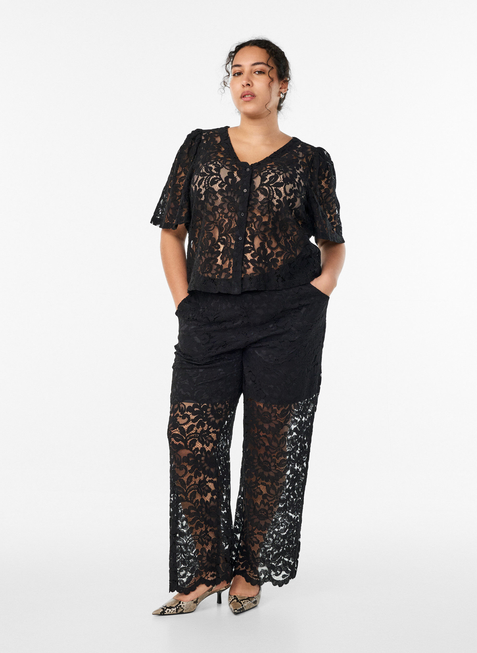ZizziPantalon taille haute en dentelle &agrave; coupe droite, Noir, Model image number 1