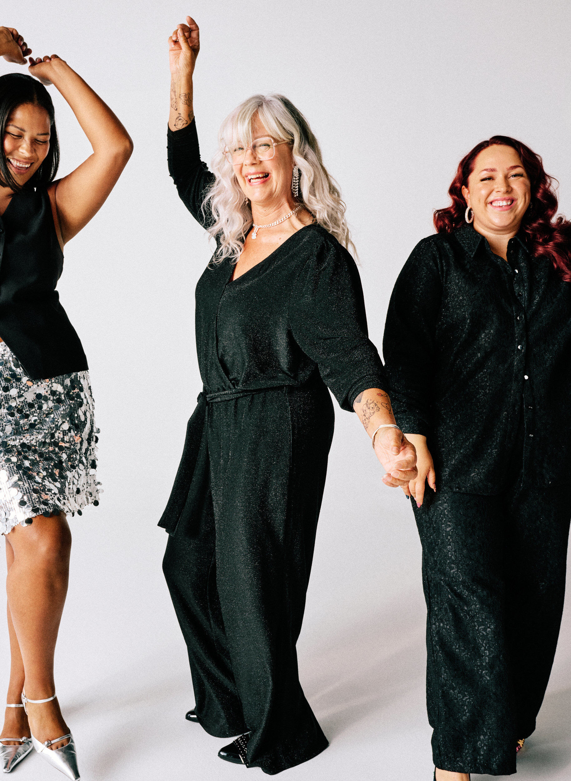 Zizzi Jumpsuit mit Glitzer und Bindeg&uuml;rtel, Schwarz, Image image number 0