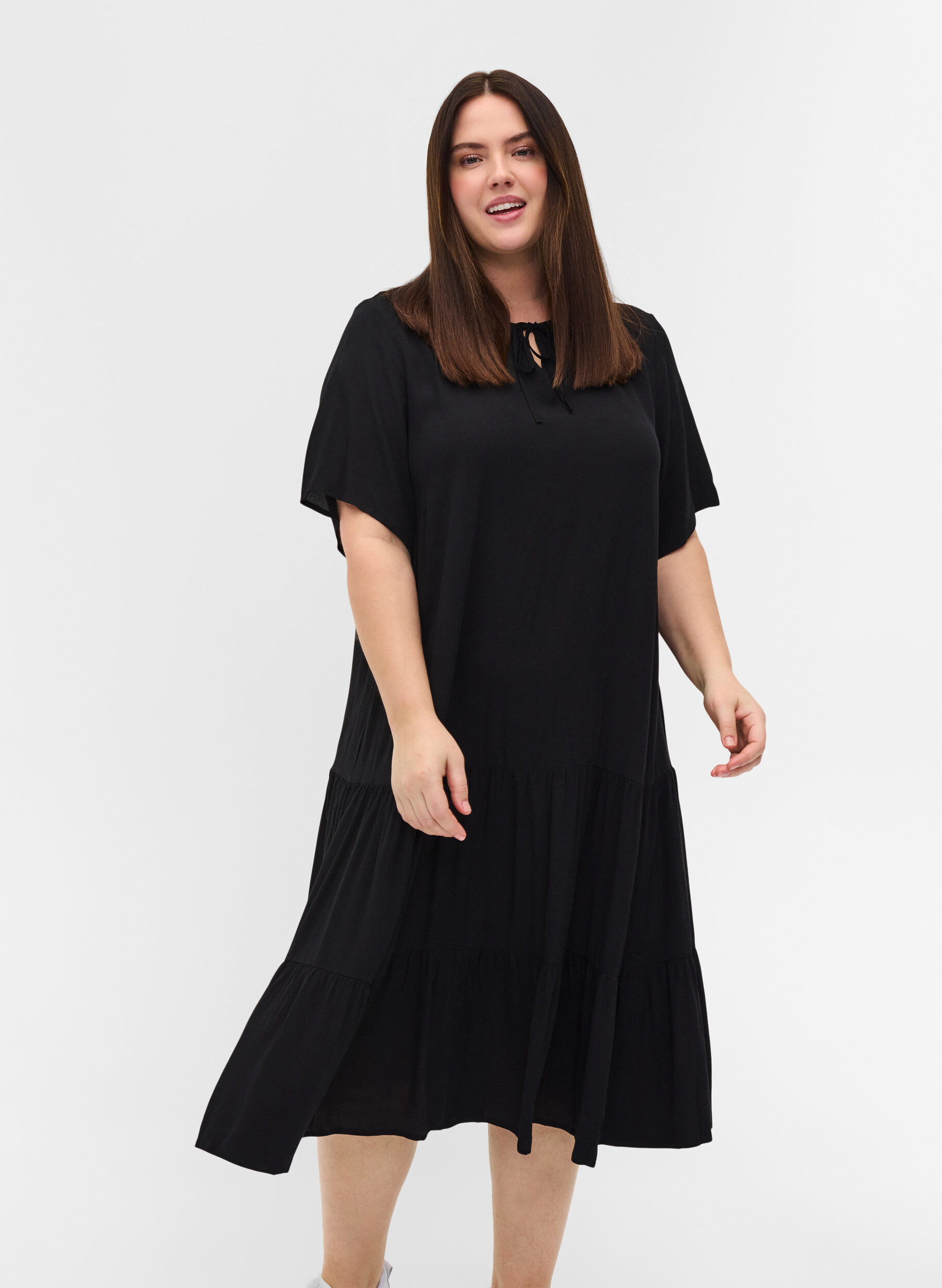 Zizzi Kurz&auml;rmliges Kleid aus Viskose, Black, Model image number 0