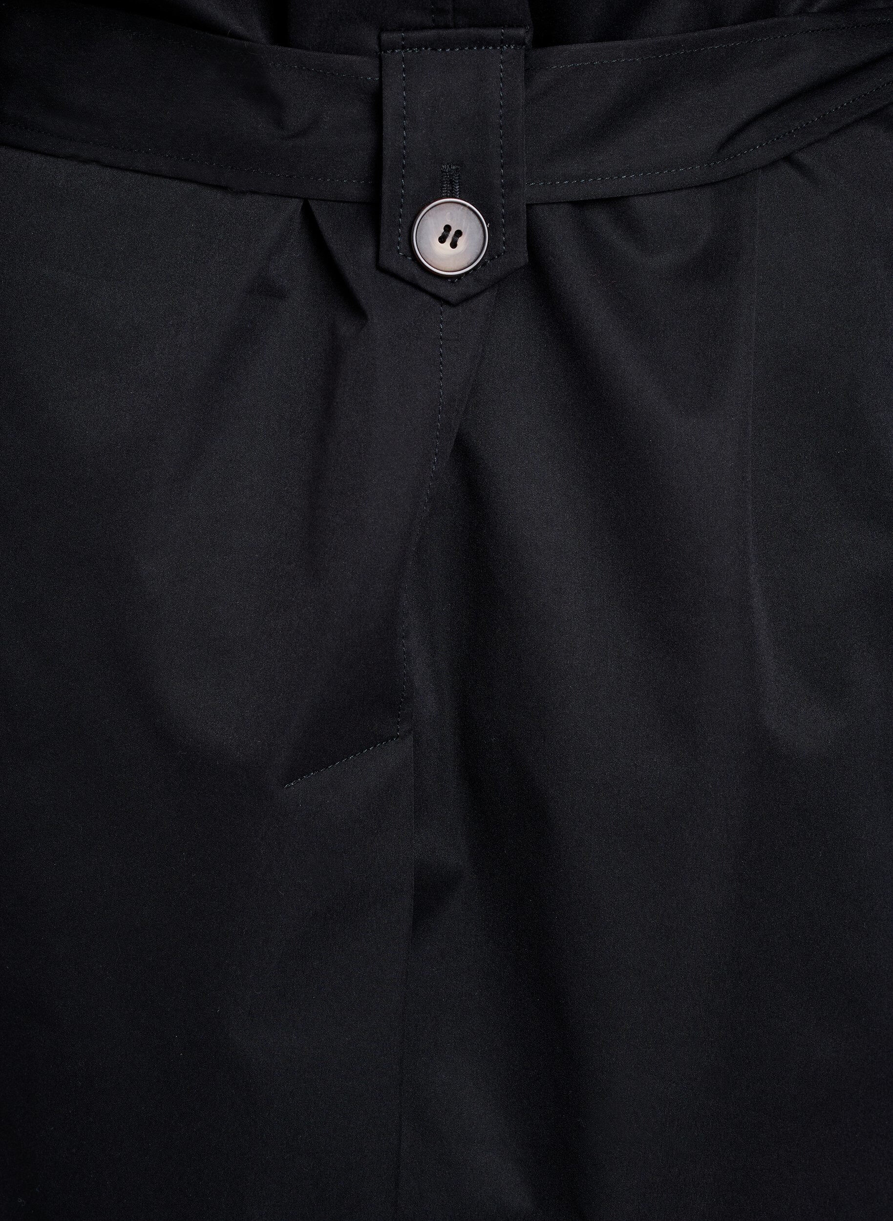 Zizzi Trenchcoat in Midi-L&auml;nge mit G&uuml;rtel, Black, Packshot image number 4