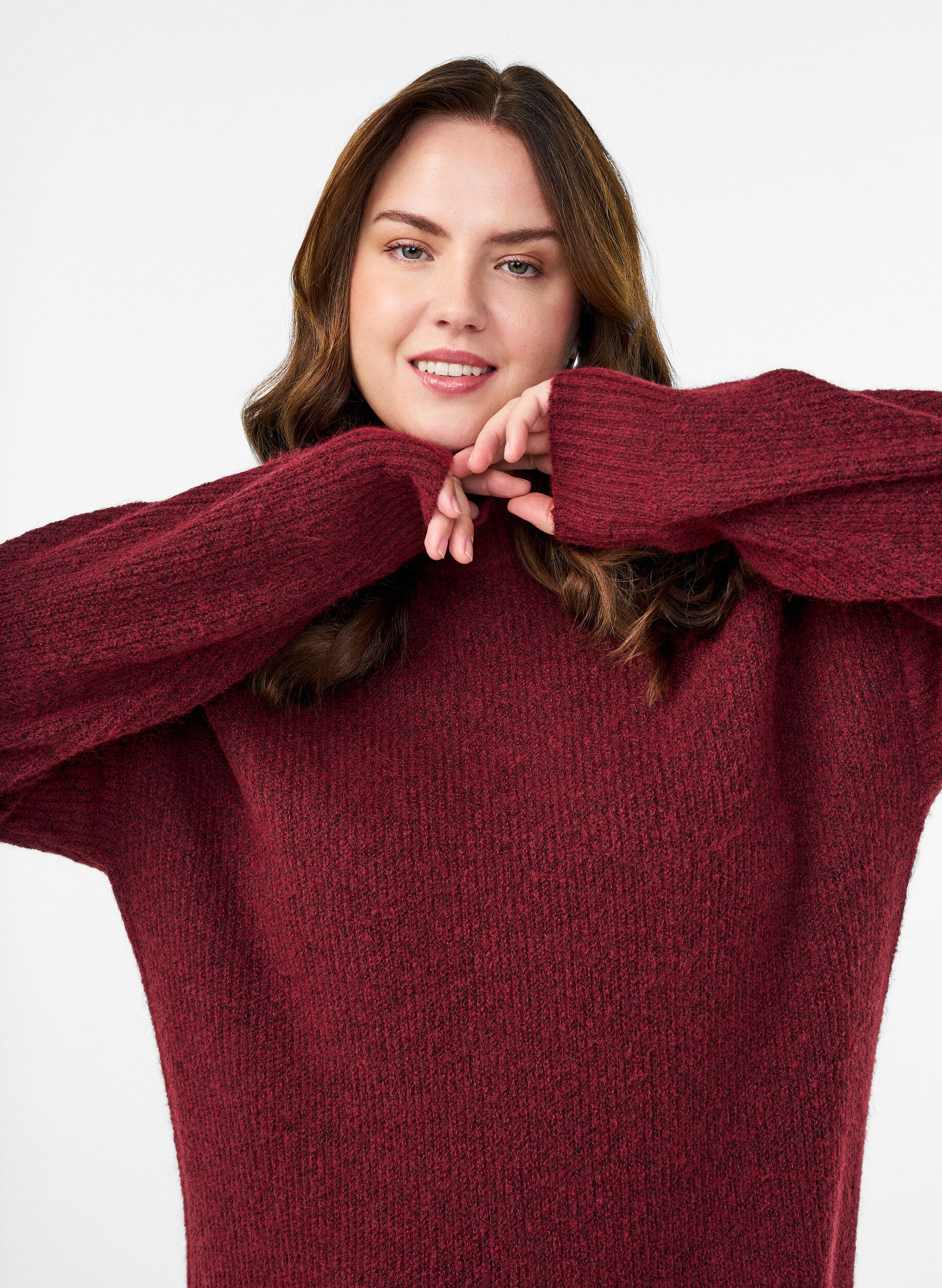 Zizzi Langes Strickkleid mit hohem Kragen, Rot, Model image number 3