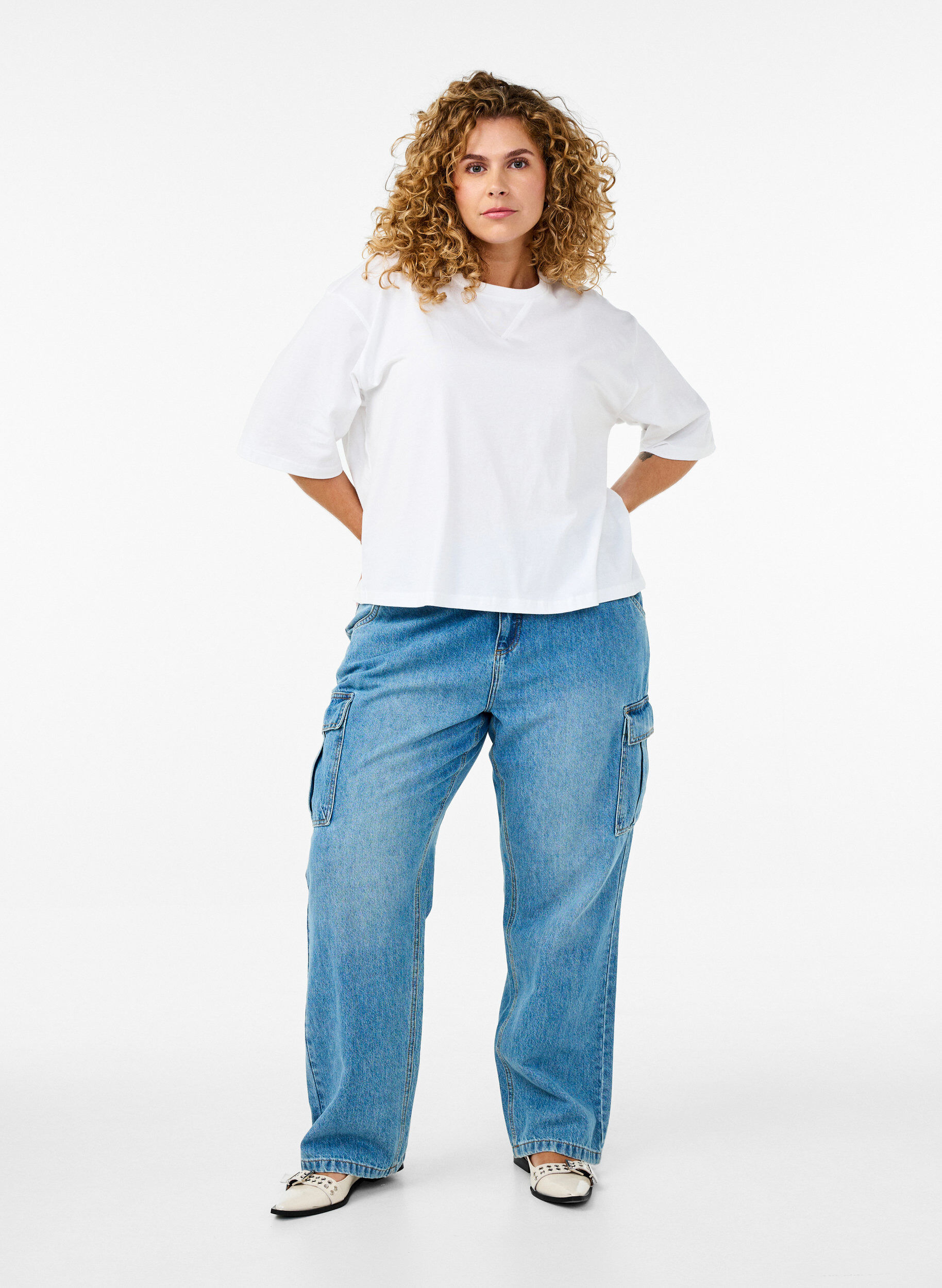 Zizzi Boxy T-Shirt aus Bio-Baumwolle, Wei&szlig;, Model image number 1