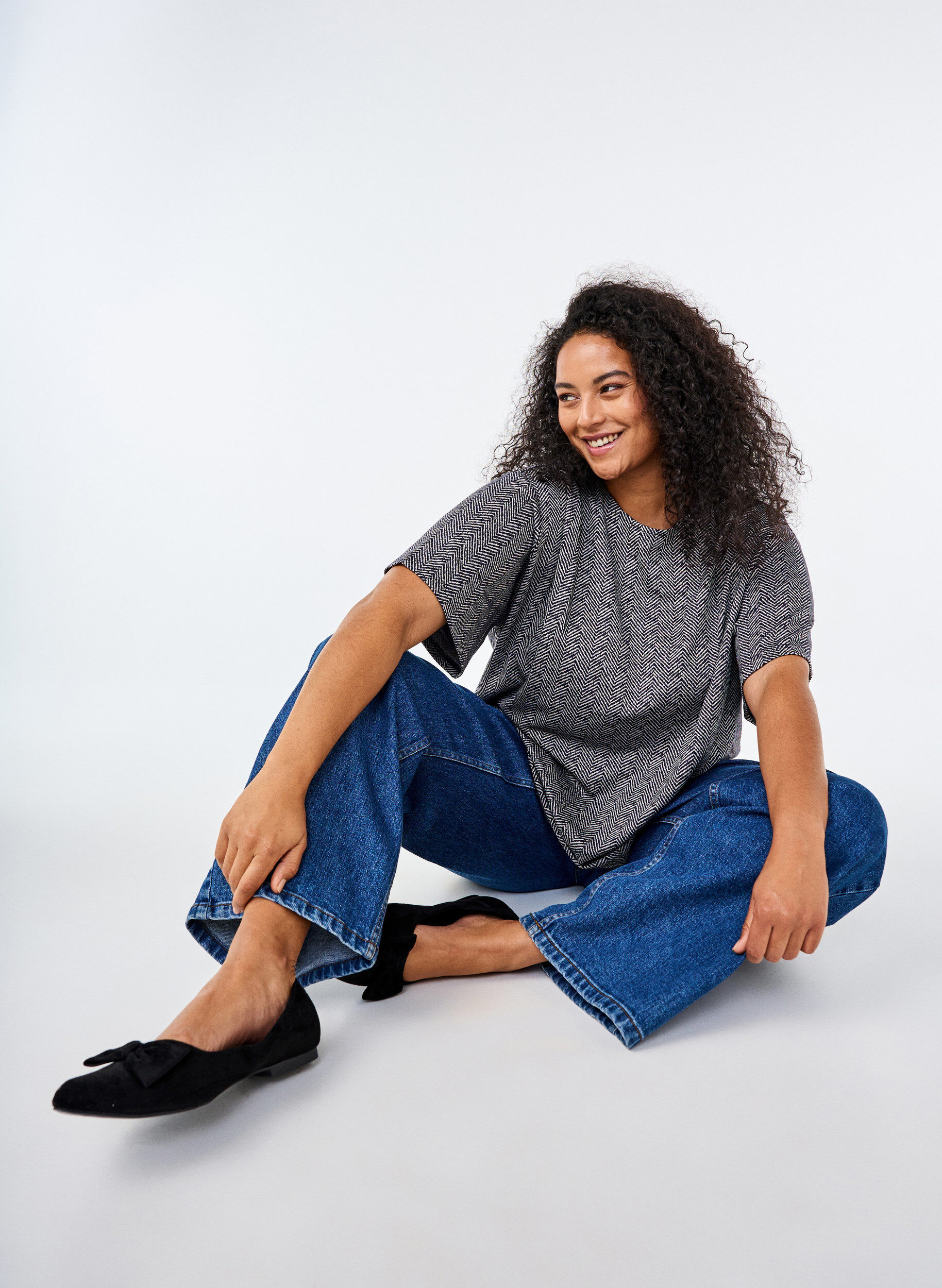 Zizzi Oversize-Bluse mit Muster, Blau, Image image number 0