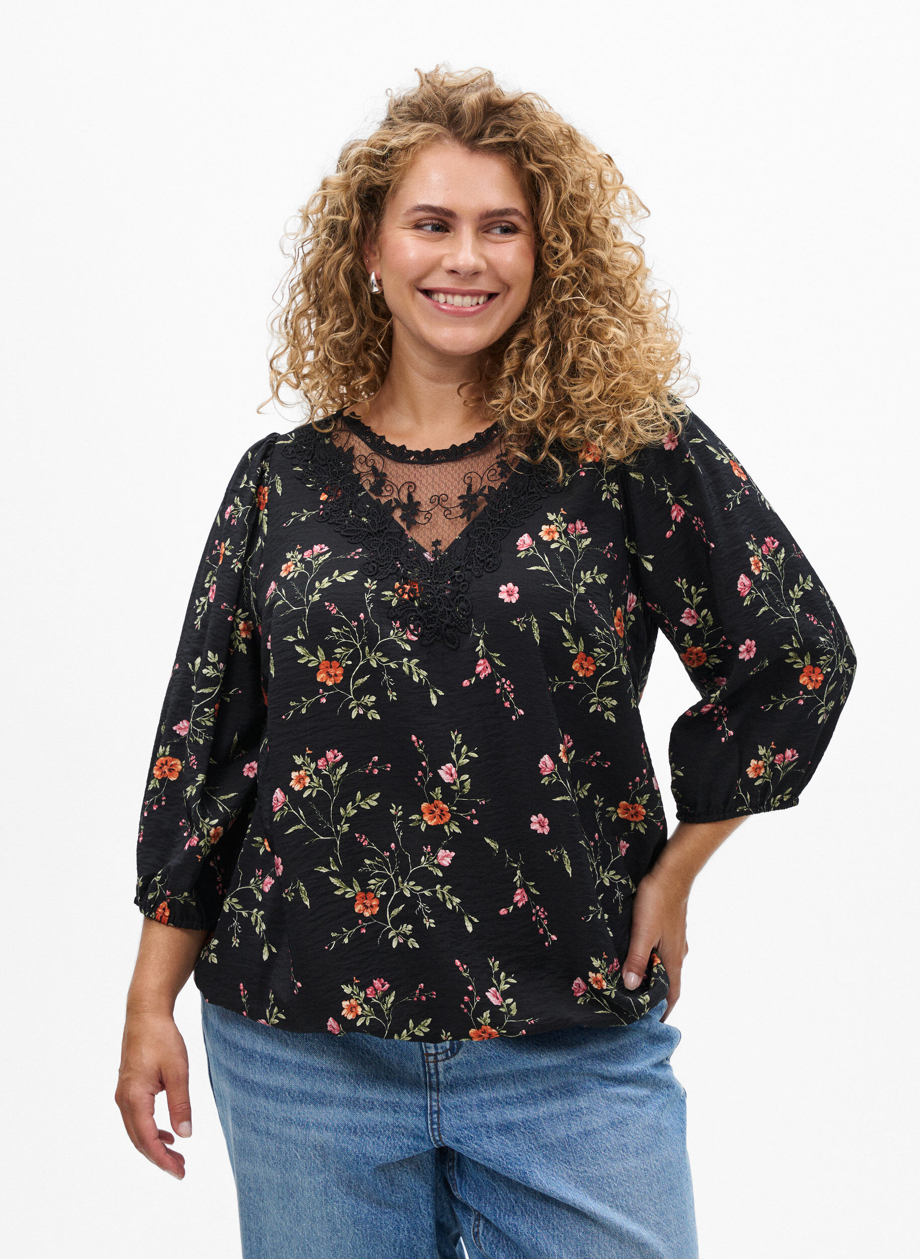 Zizzi Bluse aus Spitze mit 3/4-&Auml;rmeln, Schwarz, Model image number 0