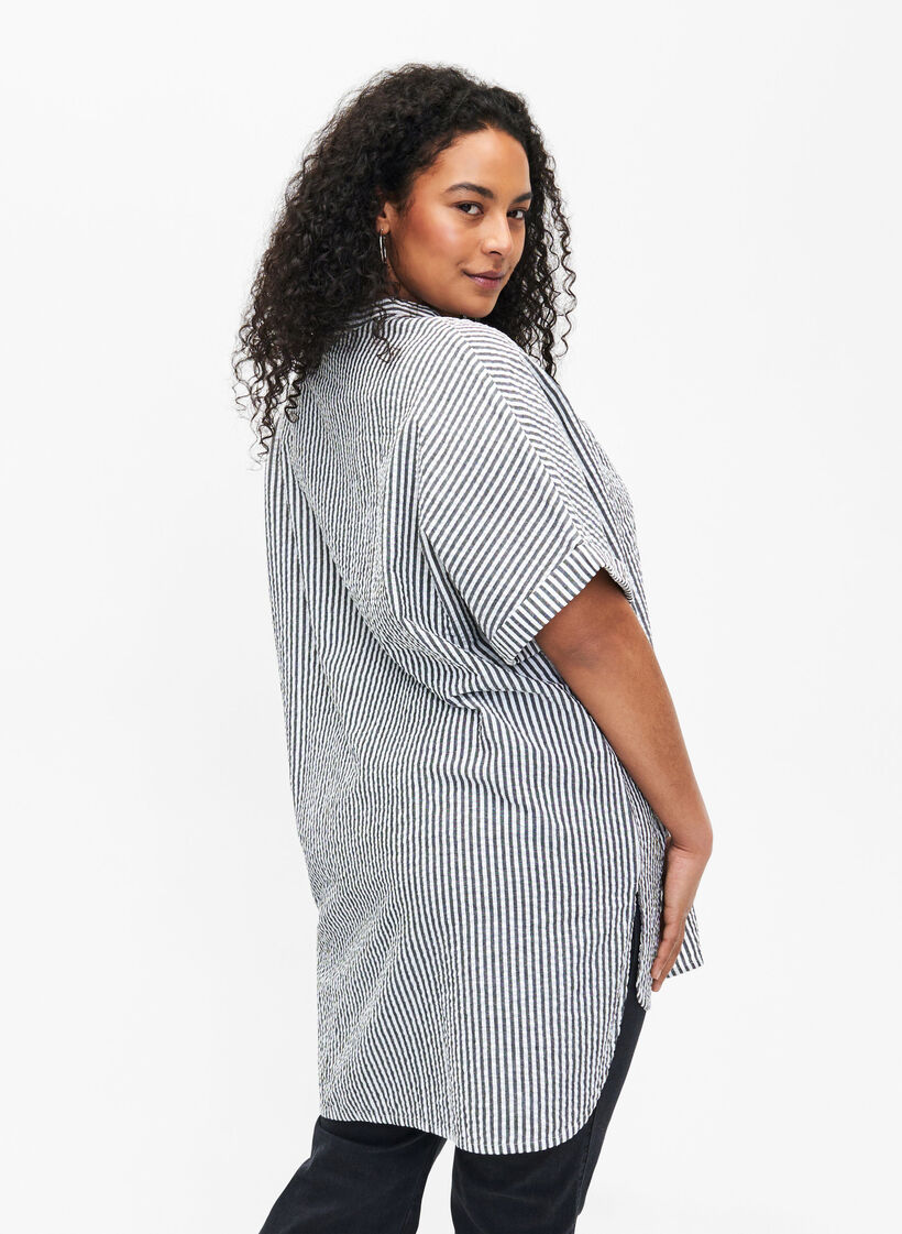 Chemise rayée avec poches de poitrine, White/Black Stripe, Model image number 1