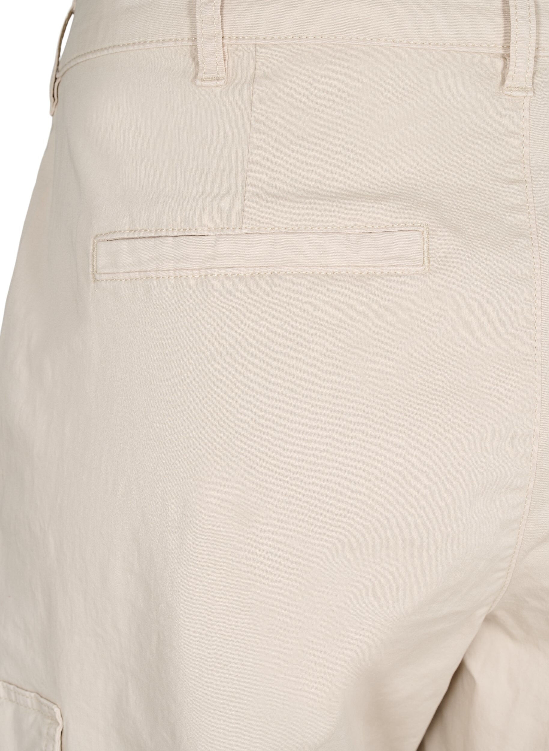 Zizzi Cargohose mit hoher Taille, Beige, Packshot image number 3