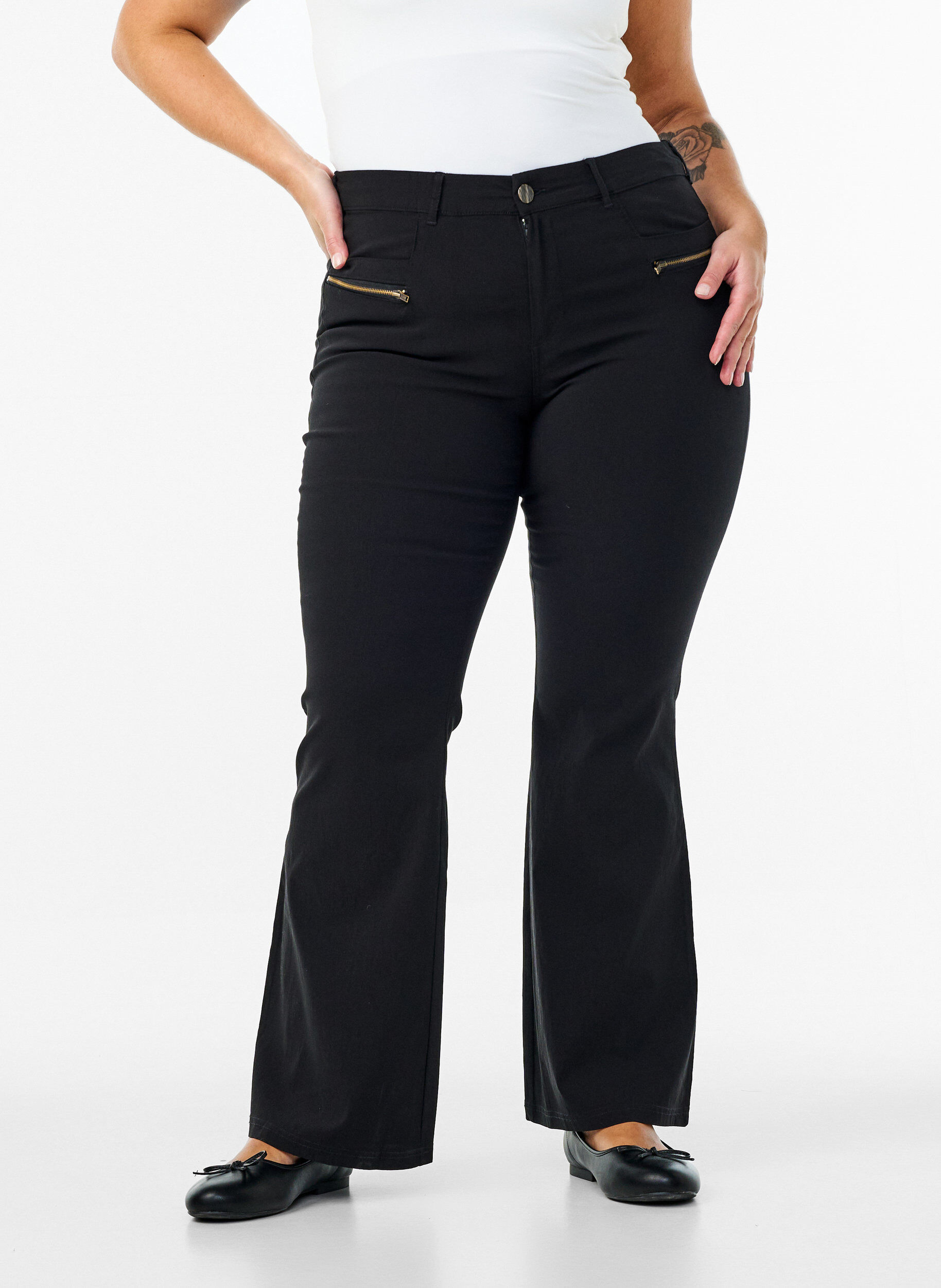 Zizzi Hose mit Bootcut, Schwarz, Model image number 2