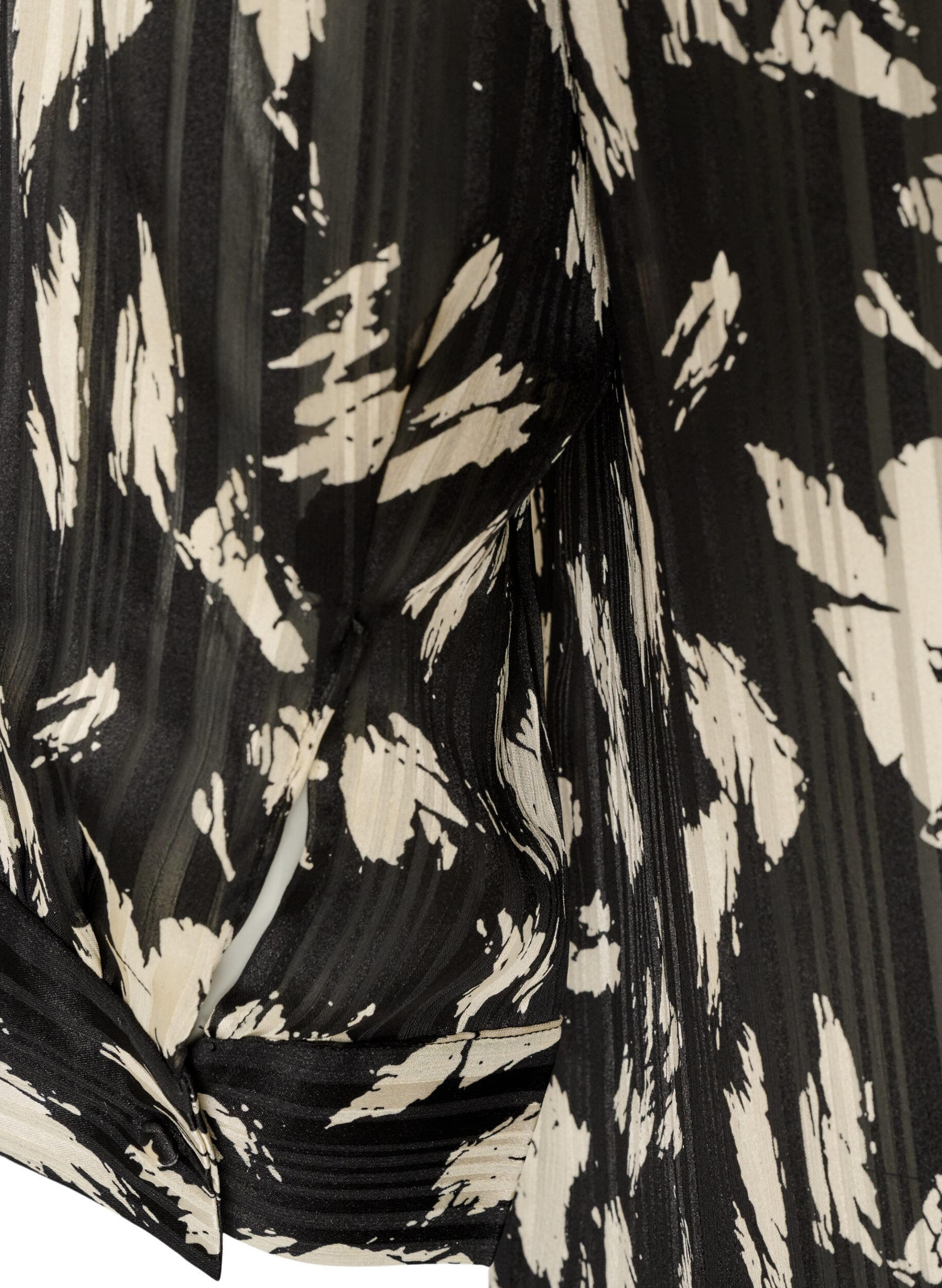 ZizziGemusterte Bluse mit Stehkragen und 3/4-&Auml;rmeln, Schwarz, Packshot image number 3