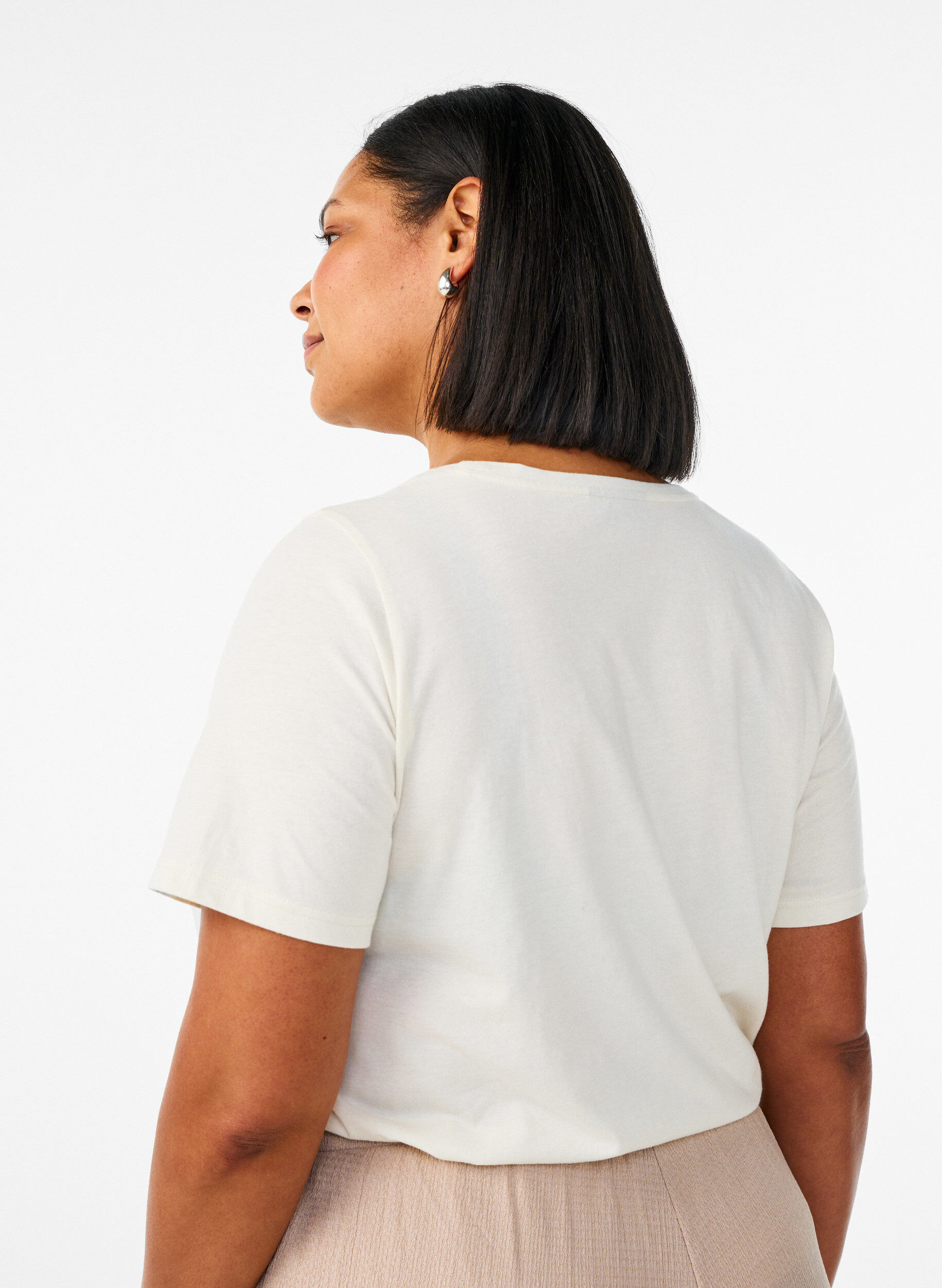 Zizzi T-Shirt mit Print, Vanille, Model image number 2