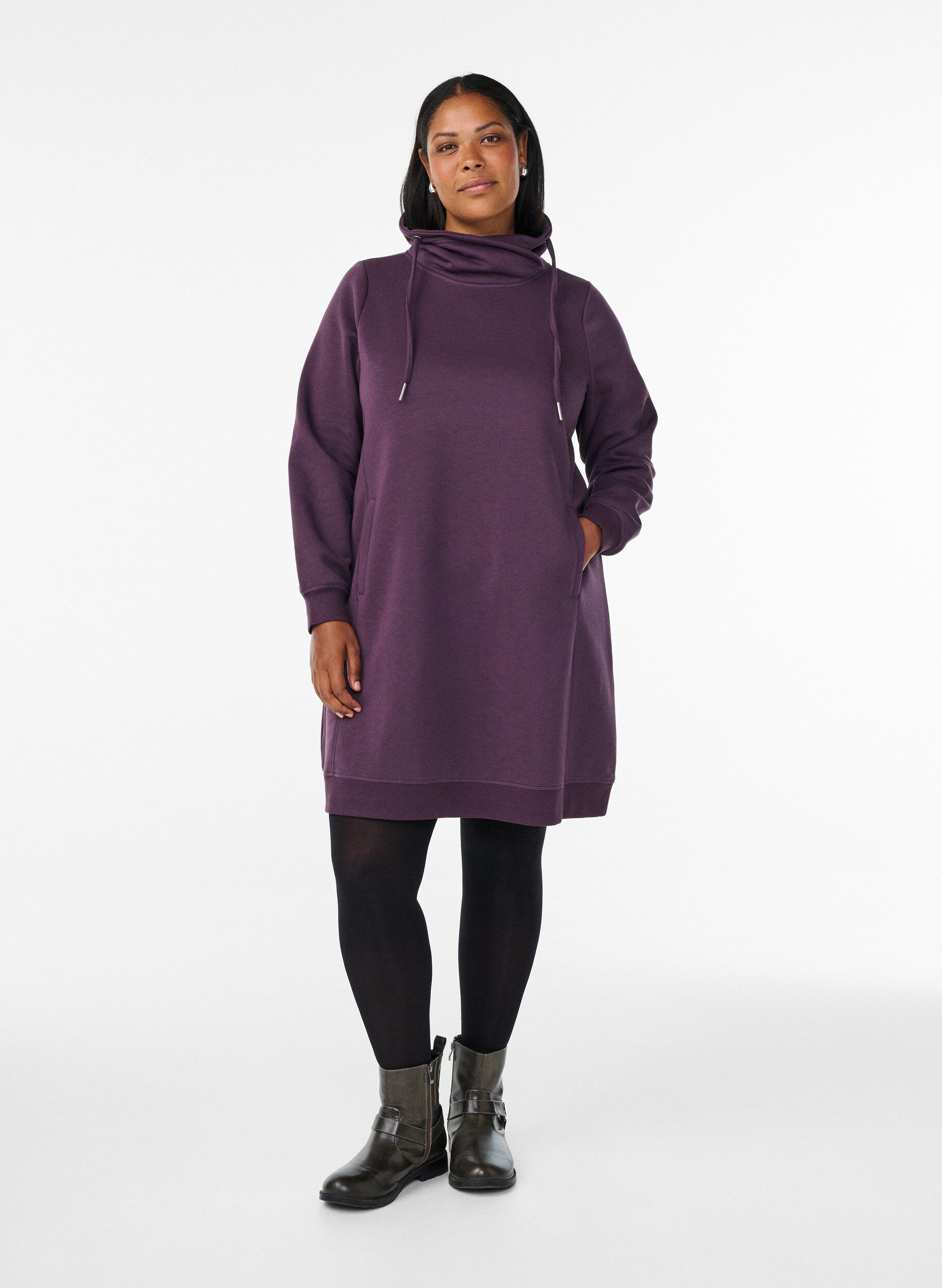 Zizzi Kurzes Sweatshirtkleid mit Stehkragen und Taschen, Lila, Model image number 1