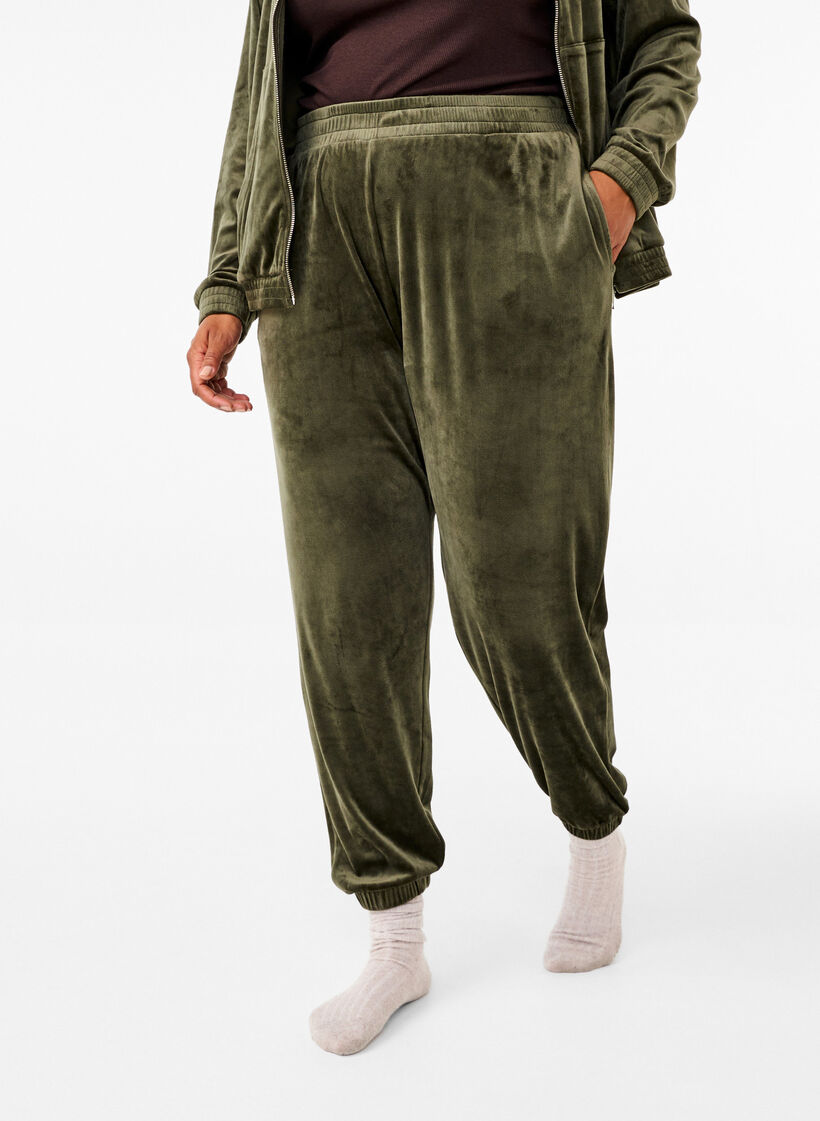 Pantalon ample en velours, Vert fonc&eacute;, Model image number 2