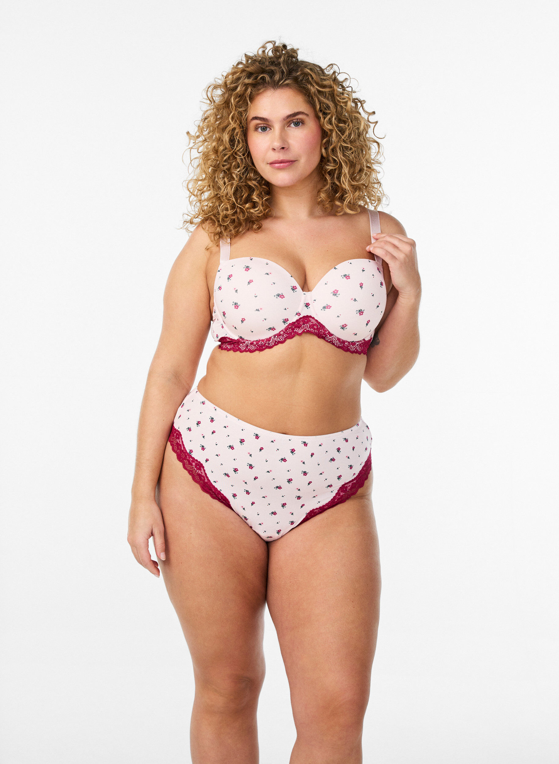 ZizziSoutien-gorge coqu&eacute; &agrave; imprim&eacute; floral et dentelle, Rose, Model image number 1