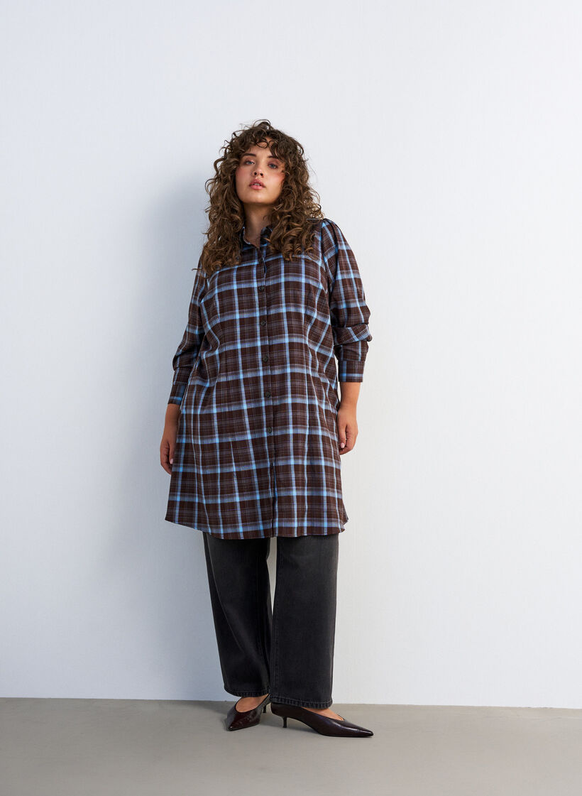 Knielanges Hemdblusenkleid mit Karomuster, Braun, Model image number 3
