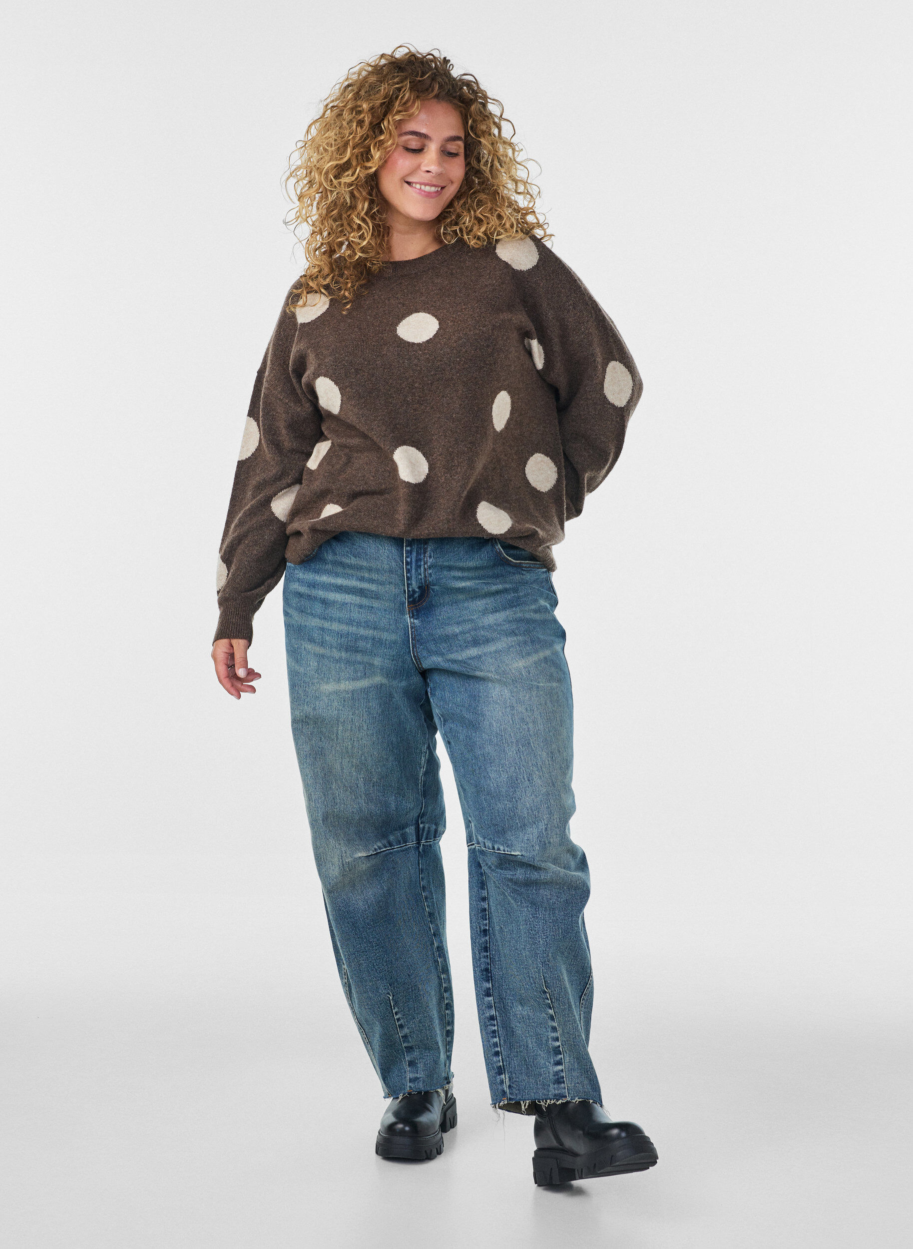 ZizziBlouse en maille &agrave; pois, Marron, Model image number 1