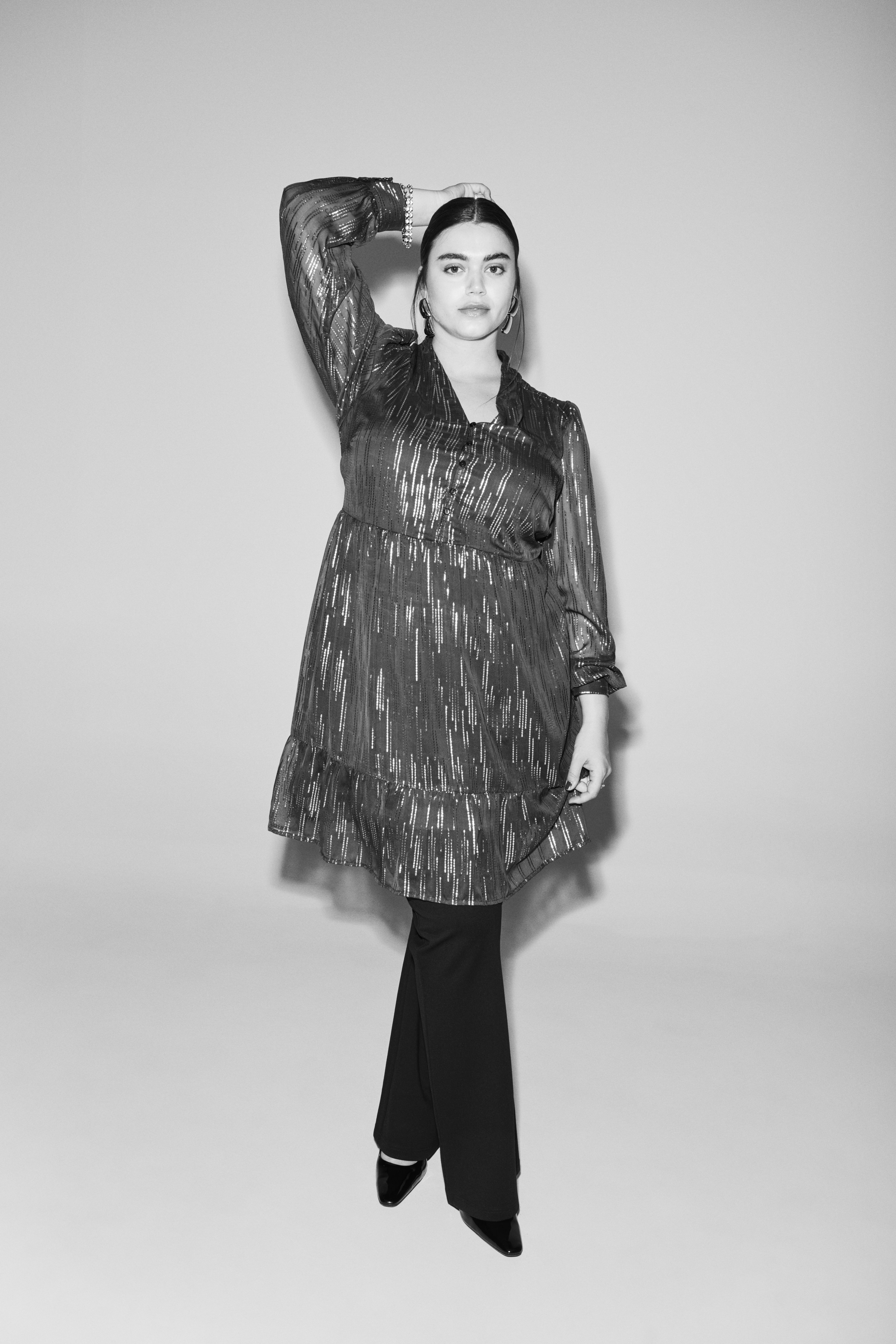 Robe &agrave; paillettes, , Model