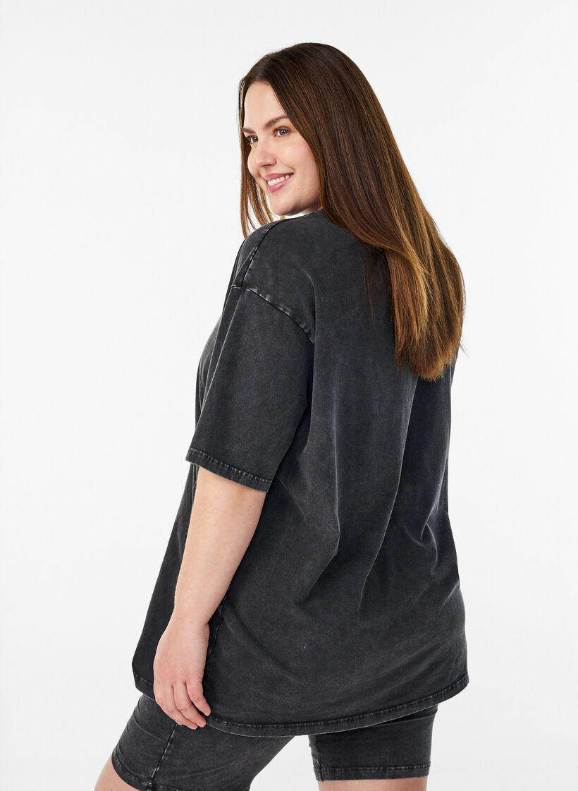 T-shirt sportif en coton avec effet d&eacute;lav&eacute;, Noir, Model image number 2