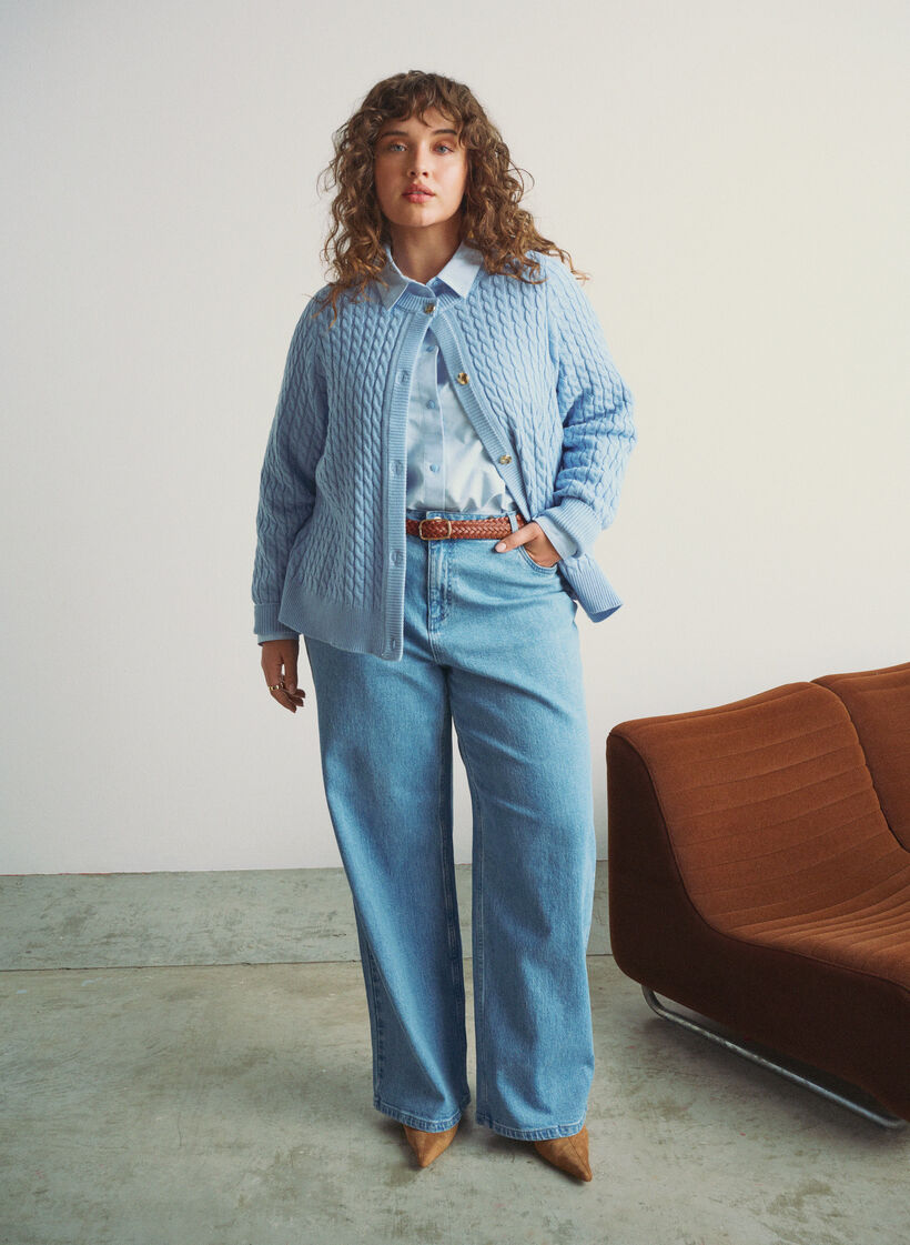 Cardigan en maille torsad&eacute;e avec boutons dor&eacute;s, Bleu, Image image number 0