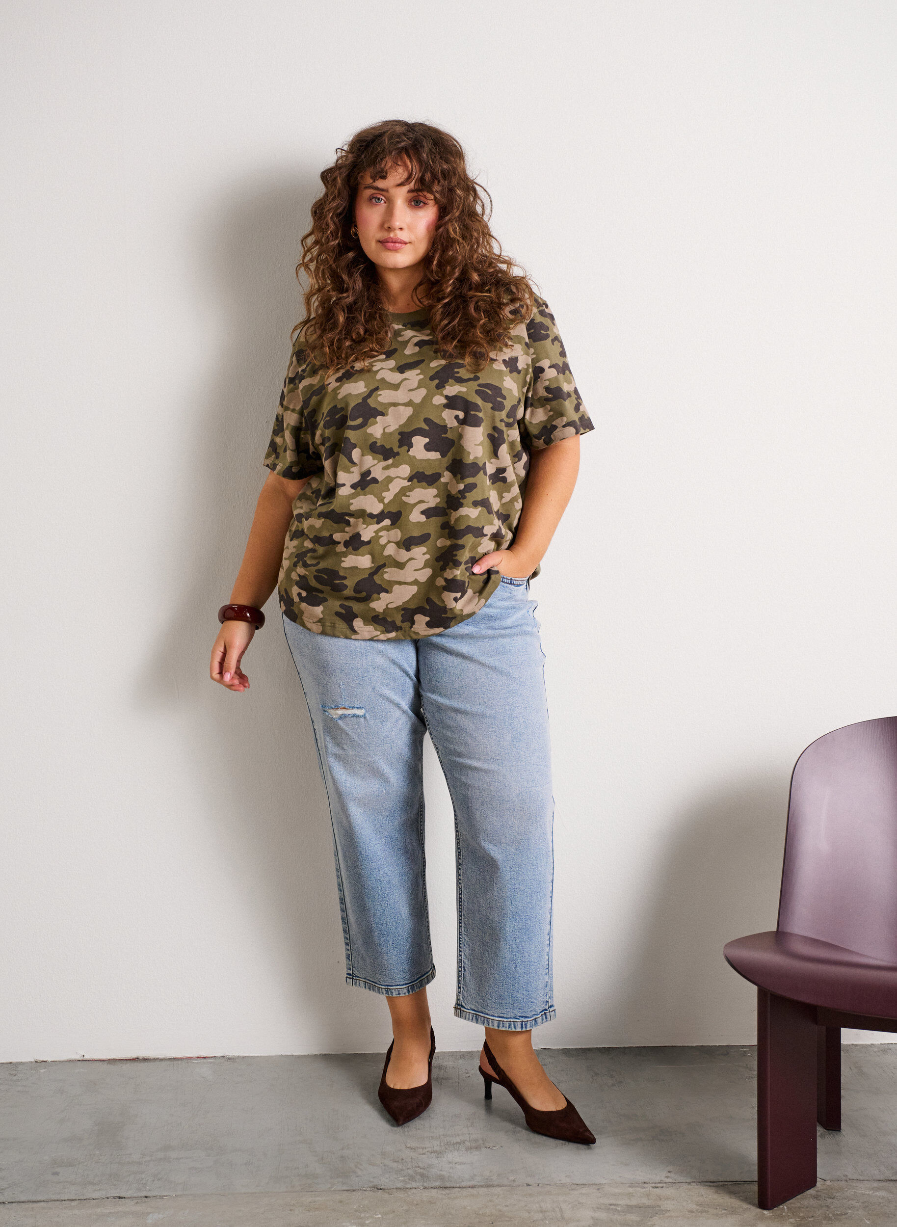 Gek&uuml;rzte Vera Jeans mit Destroyed-Effekten, Blau, Model