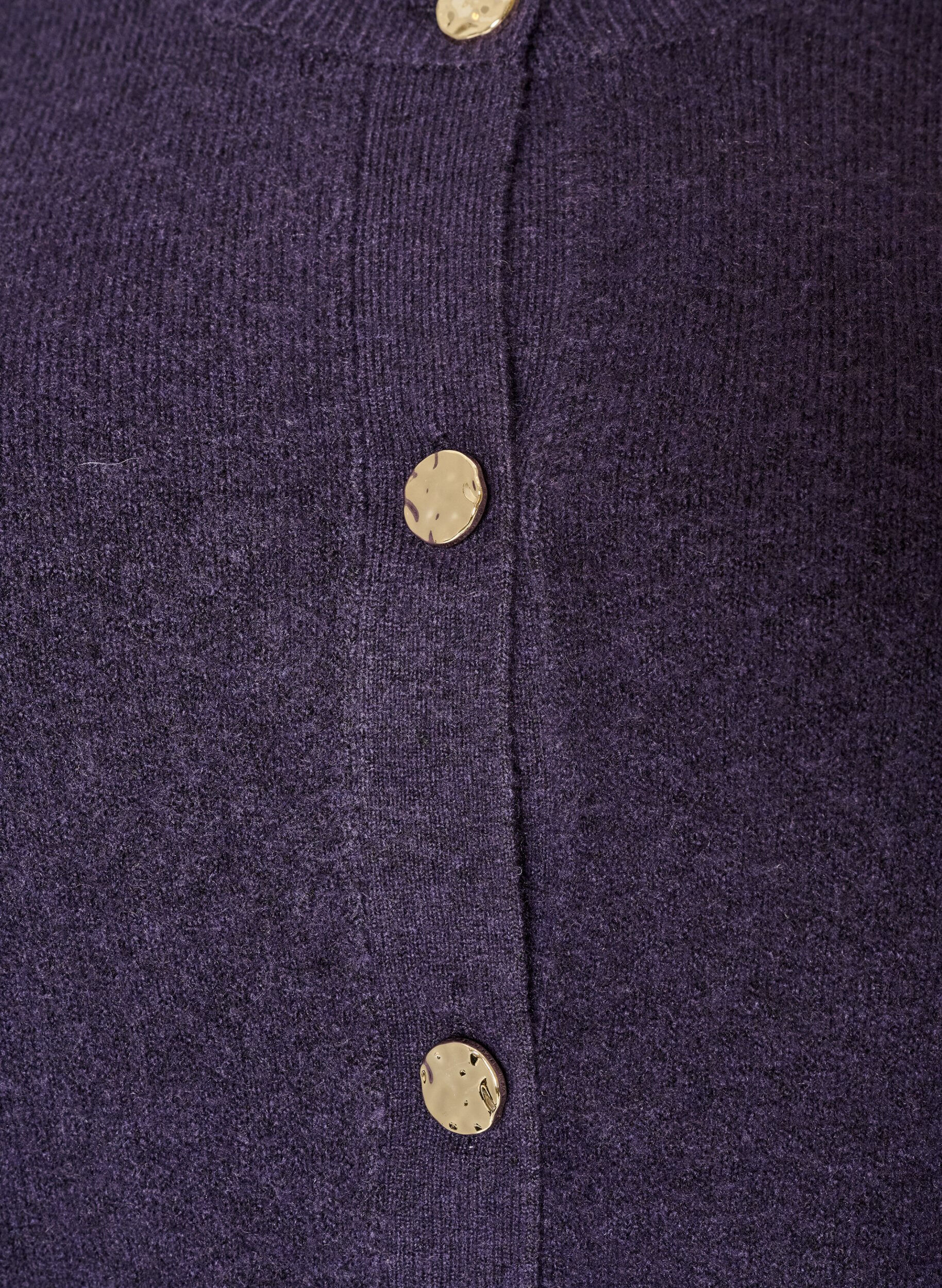 ZizziStrickjacke aus weichem Strick mit goldfarbenen Kn&ouml;pfen, Lila, Packshot image number 2