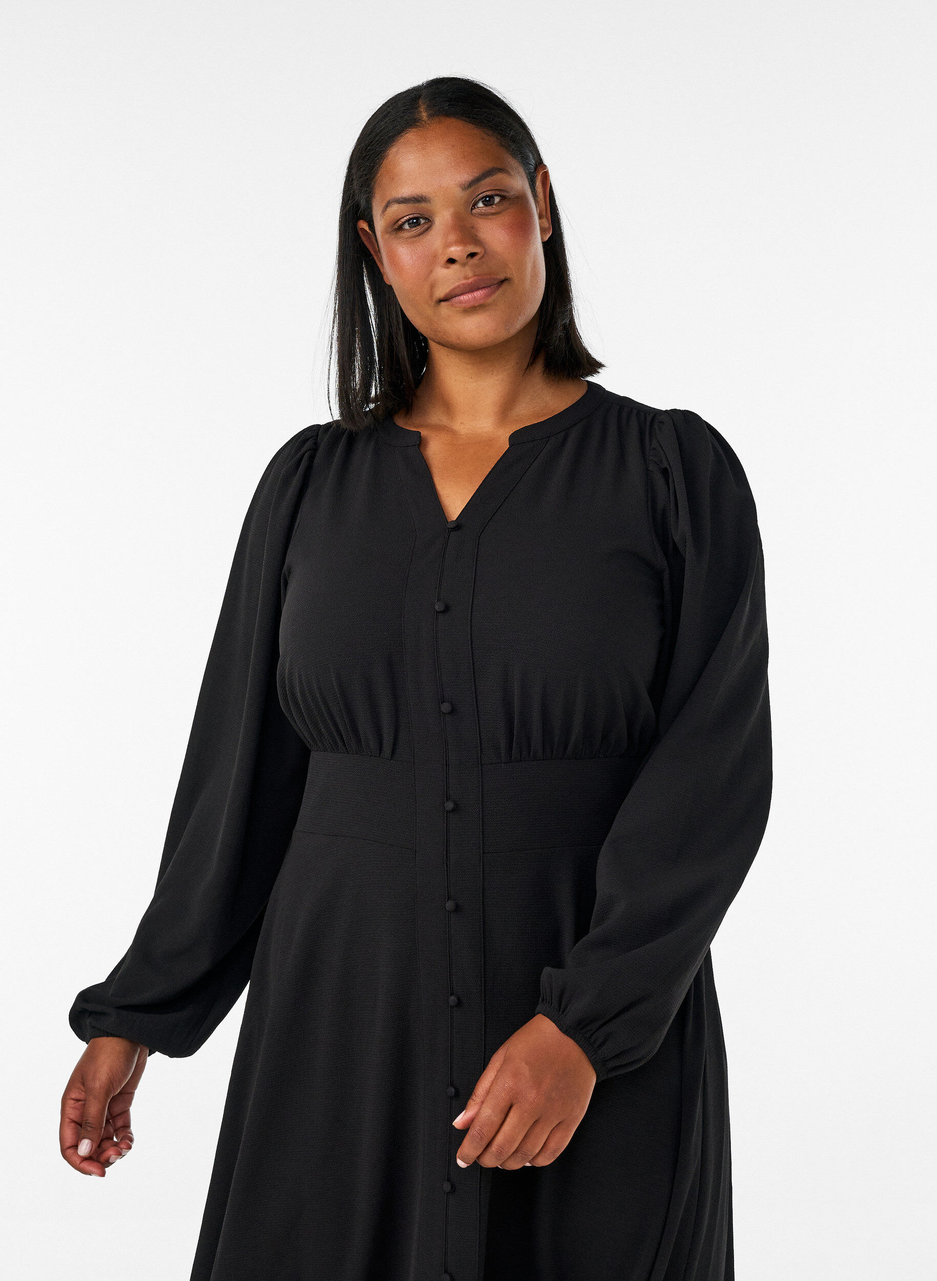 ZizziMidikleid mit Smock und Zierkn&ouml;pfen, Schwarz, Model image number 2