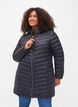 Veste l&eacute;g&egrave;re avec des poches et une capuche d&eacute;tachable, Noir, Model image number 0