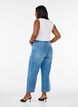 Jean cropped Kiana &agrave; coupe droite avec d&eacute;tails boutonn&eacute;s, Bleu Clair, Model image number 1