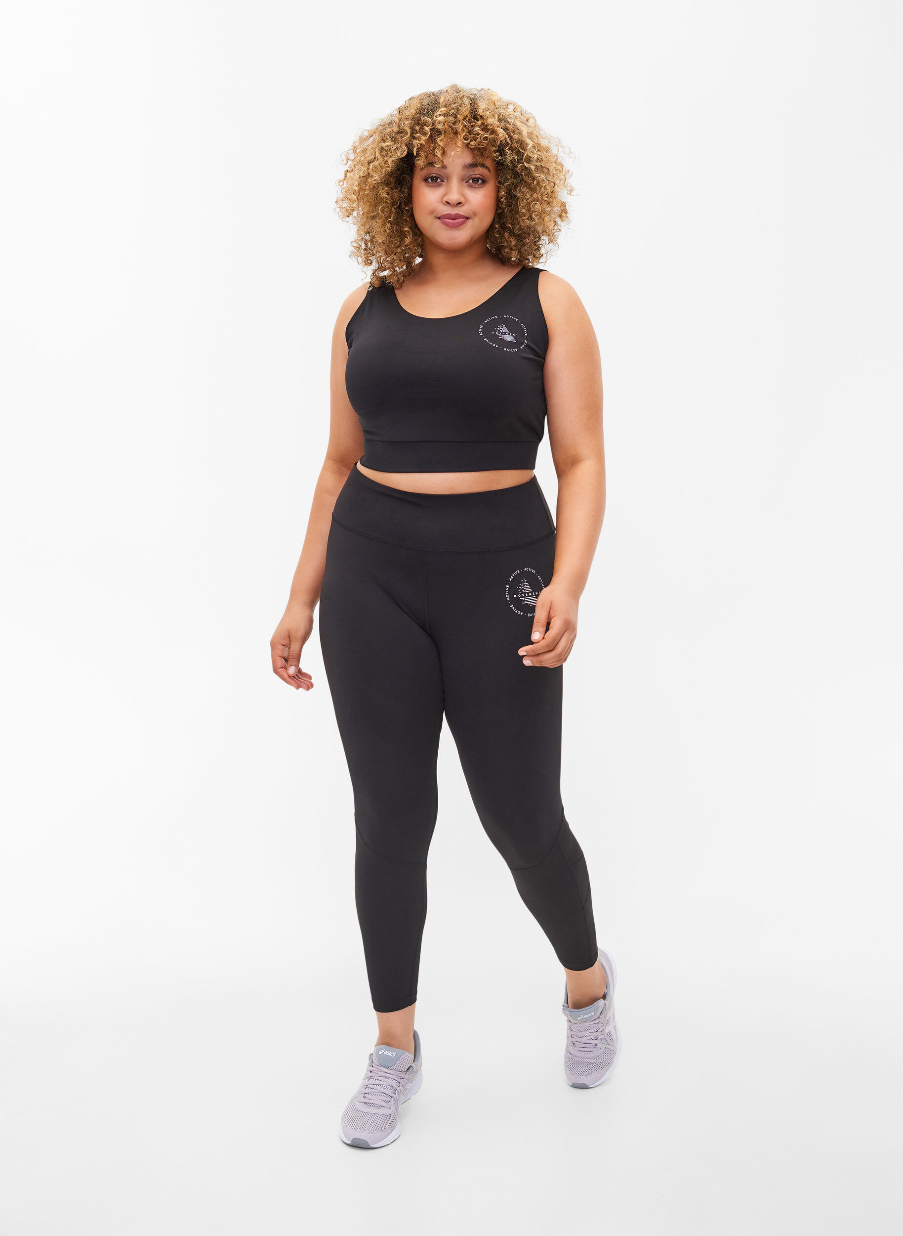 Zizzi Unifarbene Fitness-Leggings, Black, Model image number 3