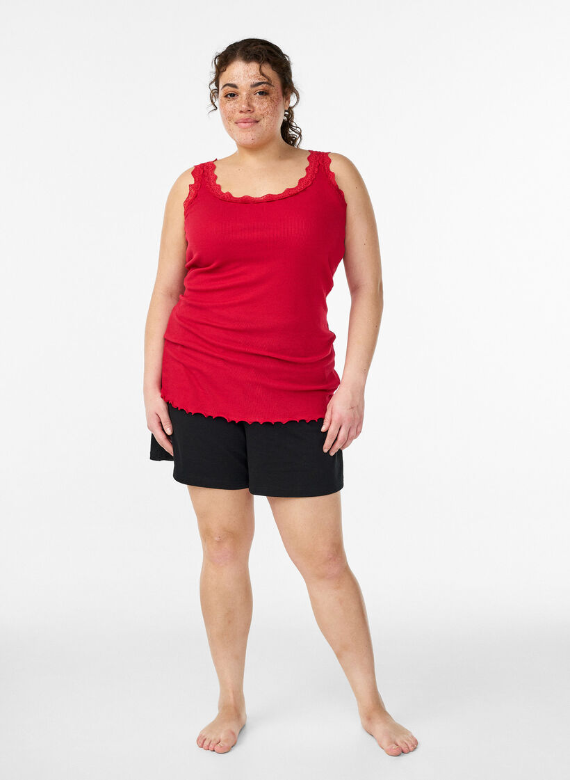 Haut avec bordure en dentelle, Rouge, Model image number 1
