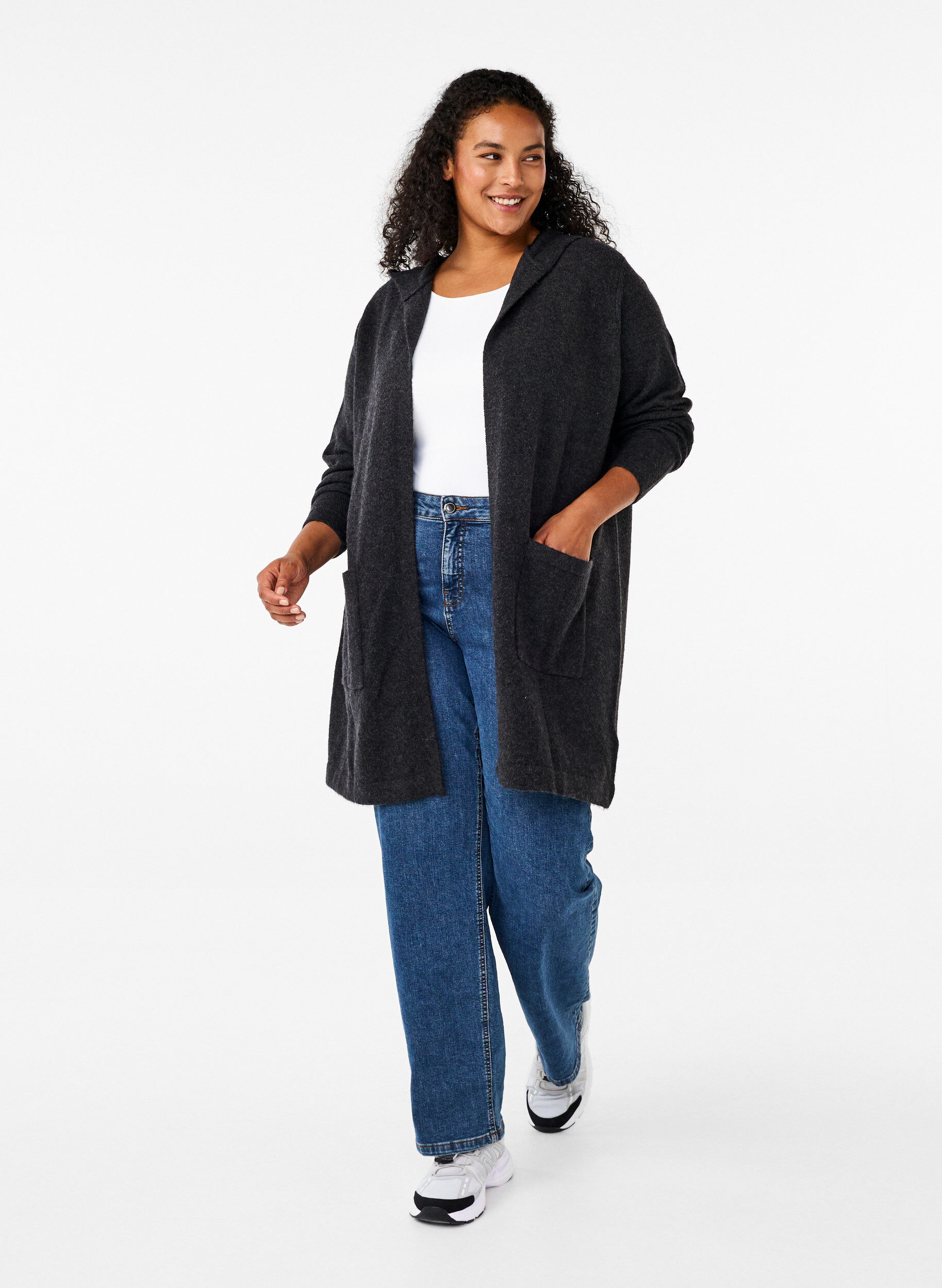 Zizzi Cardigan long tricot&eacute; contenant de la laine et capuche, Dark Grey Melange, Model image number 2