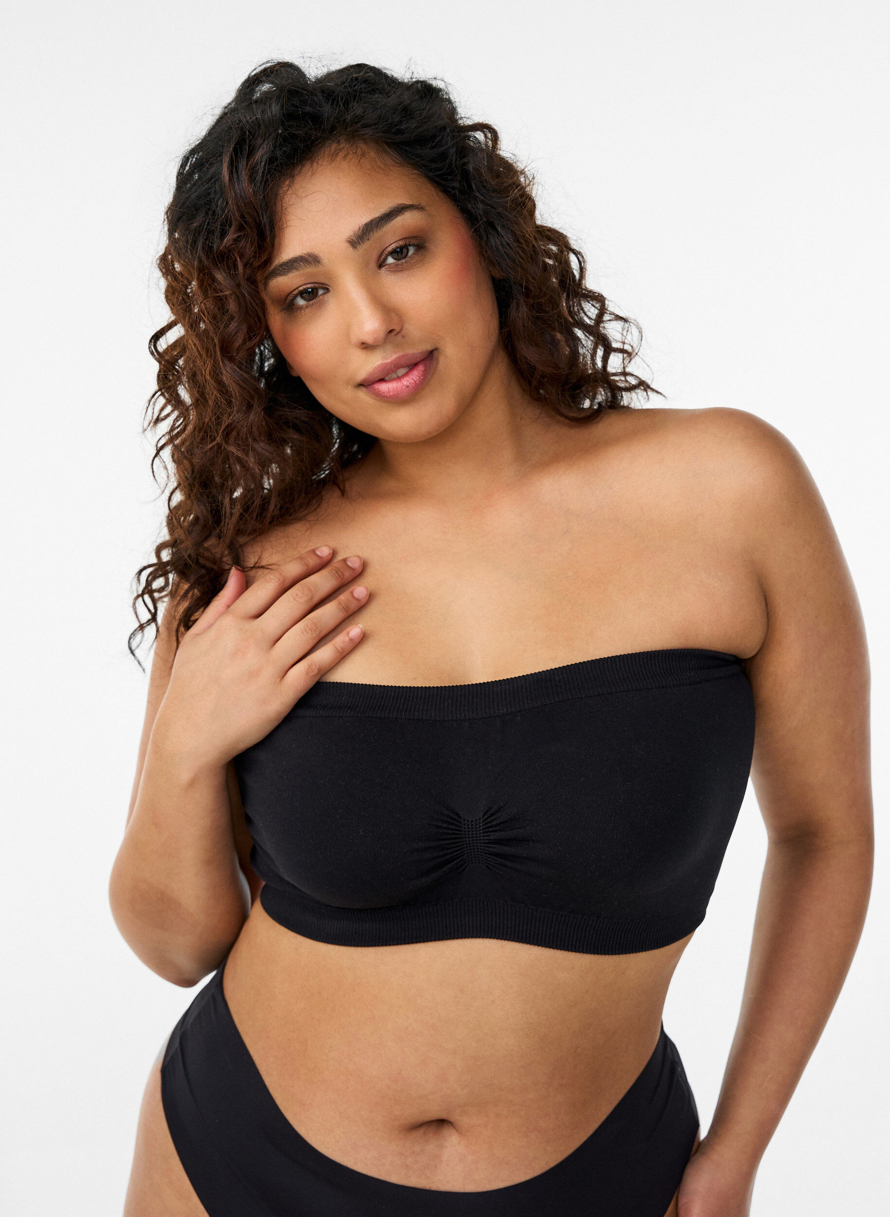 Tr&auml;gerloser BH, Schwarz, Model