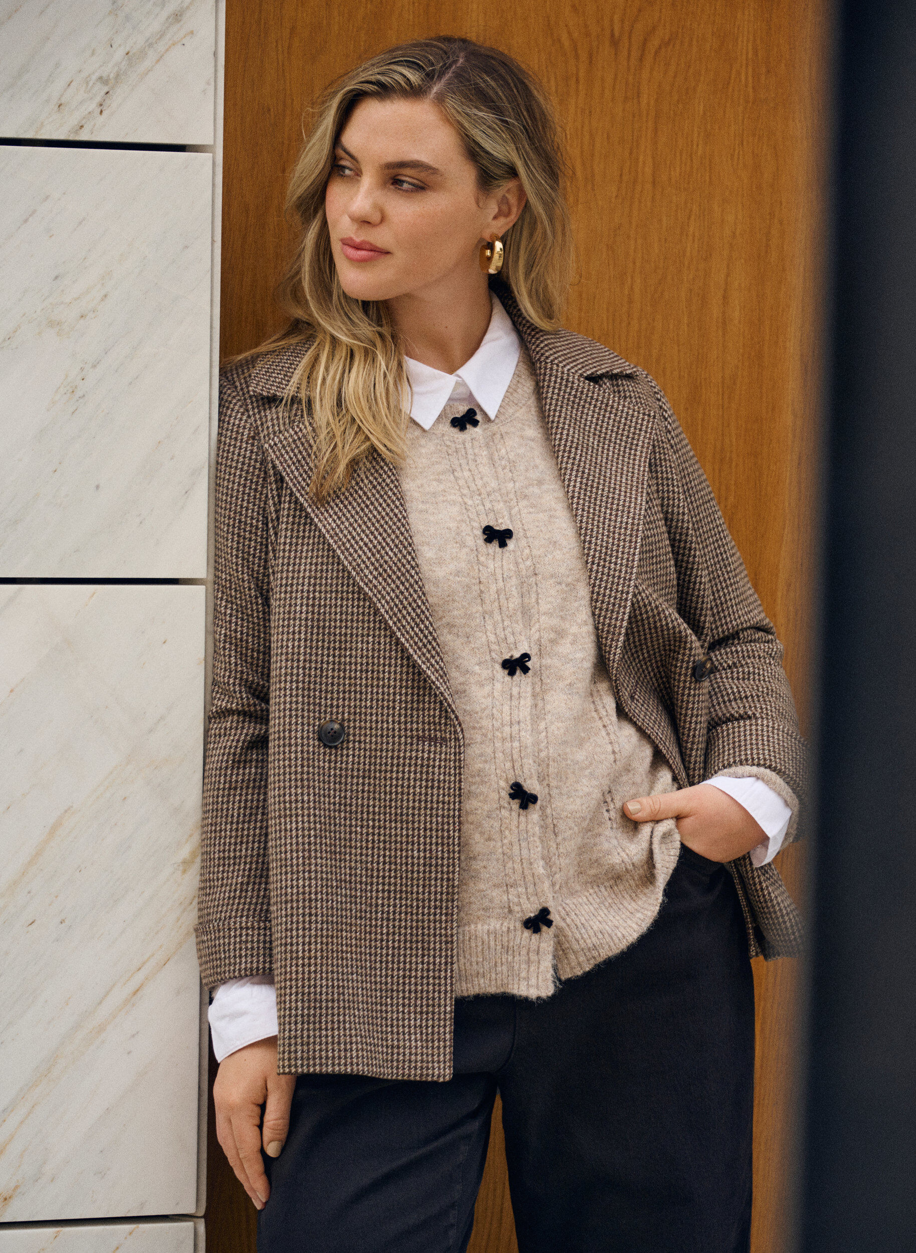 Zizzi Cardigan mit Schleifenkn&ouml;pfen und Ajourmuster, Beige, Image image number 0
