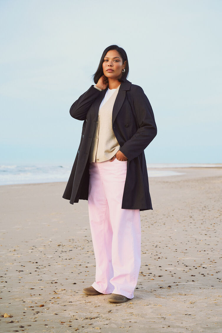 Trench-coat noir, , Model