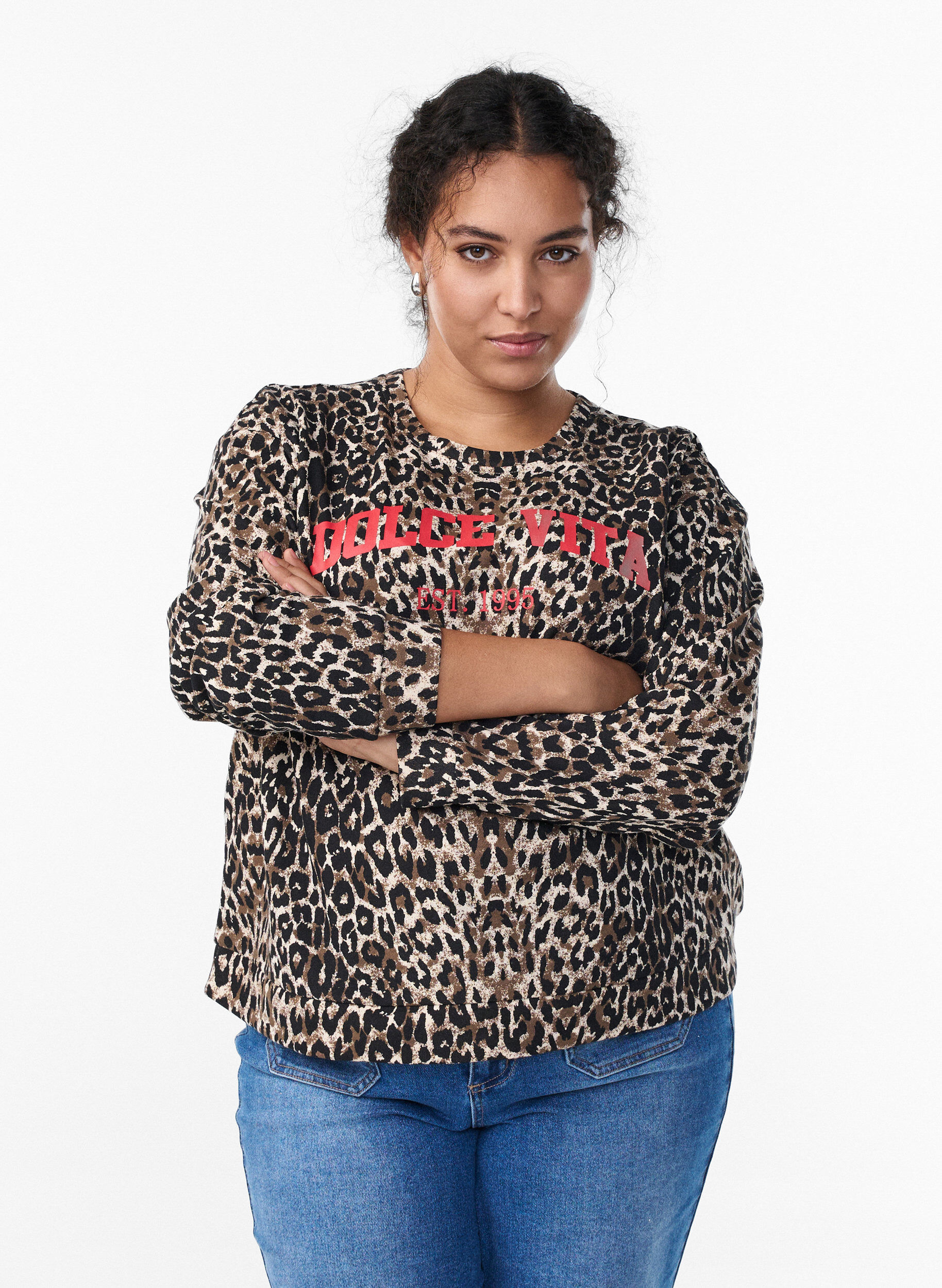 Sweatshirt mit Leopardenmuster und Statement-Print, Braun, Model