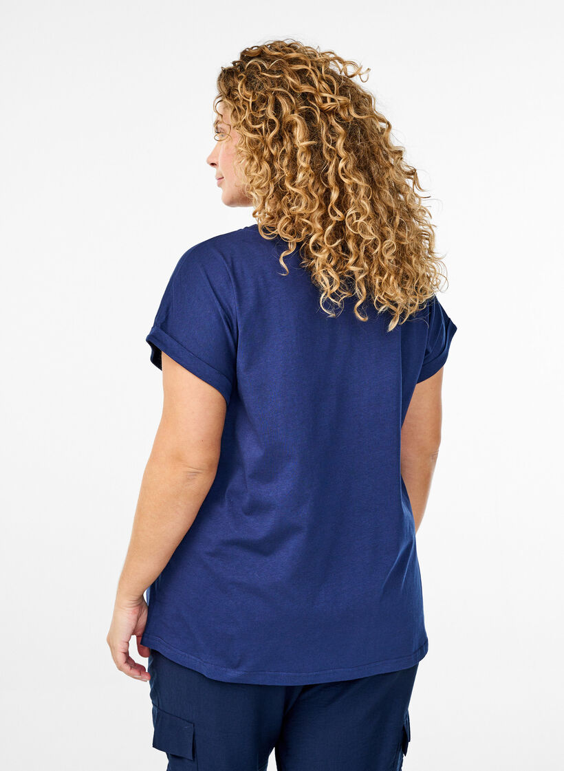 T-Shirt mit goldfarbenem Blumendruck, Naval A. Gold Rose, Model image number 1