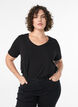 Einfarbiges basic T-Shirt aus Baumwolle, Schwarz, Model image number 0