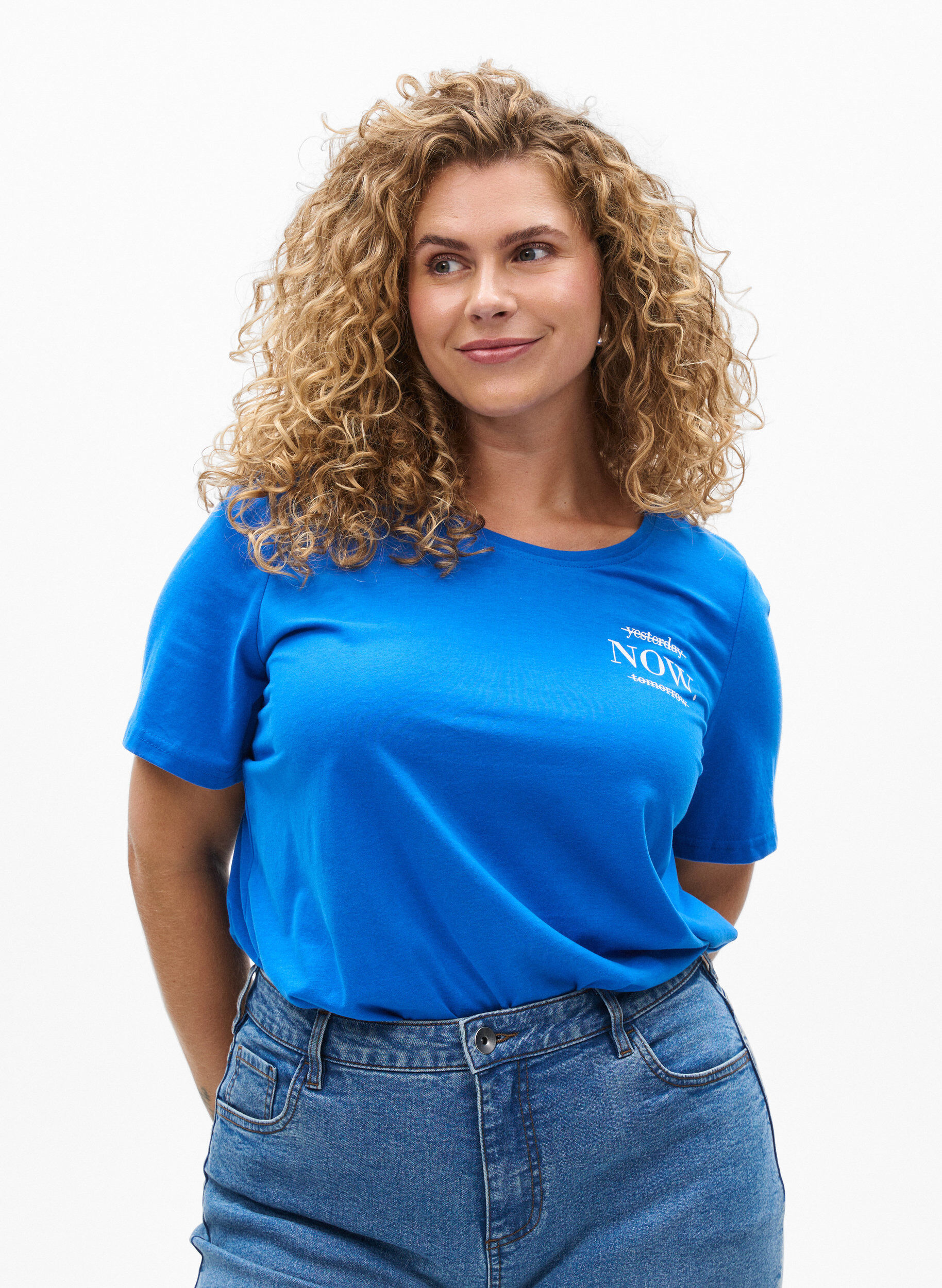 Zizzi FLASH - T-Shirt mit Print, Blau, Model image number 0